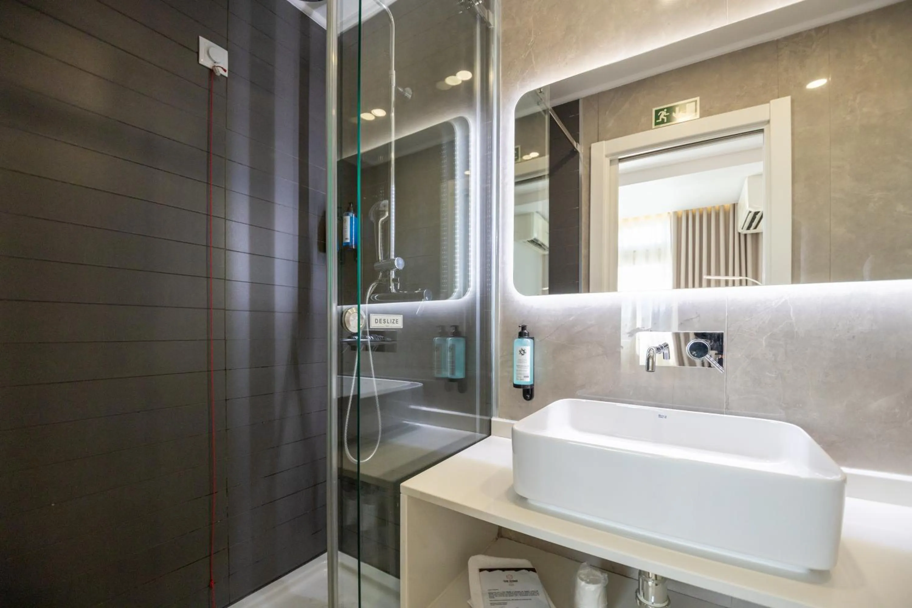 The ICONS Lisbon Hotel