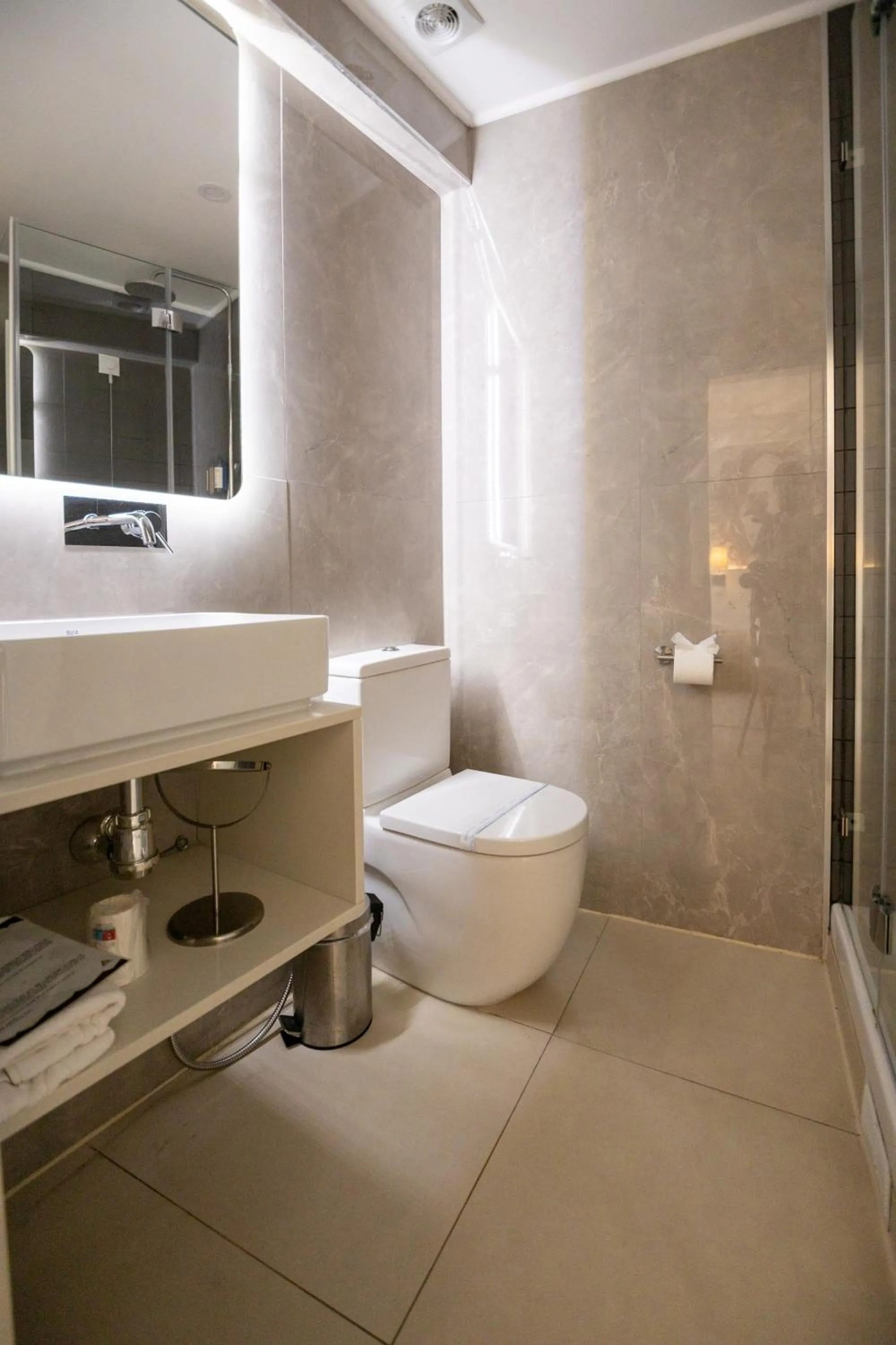 The ICONS Lisbon Hotel