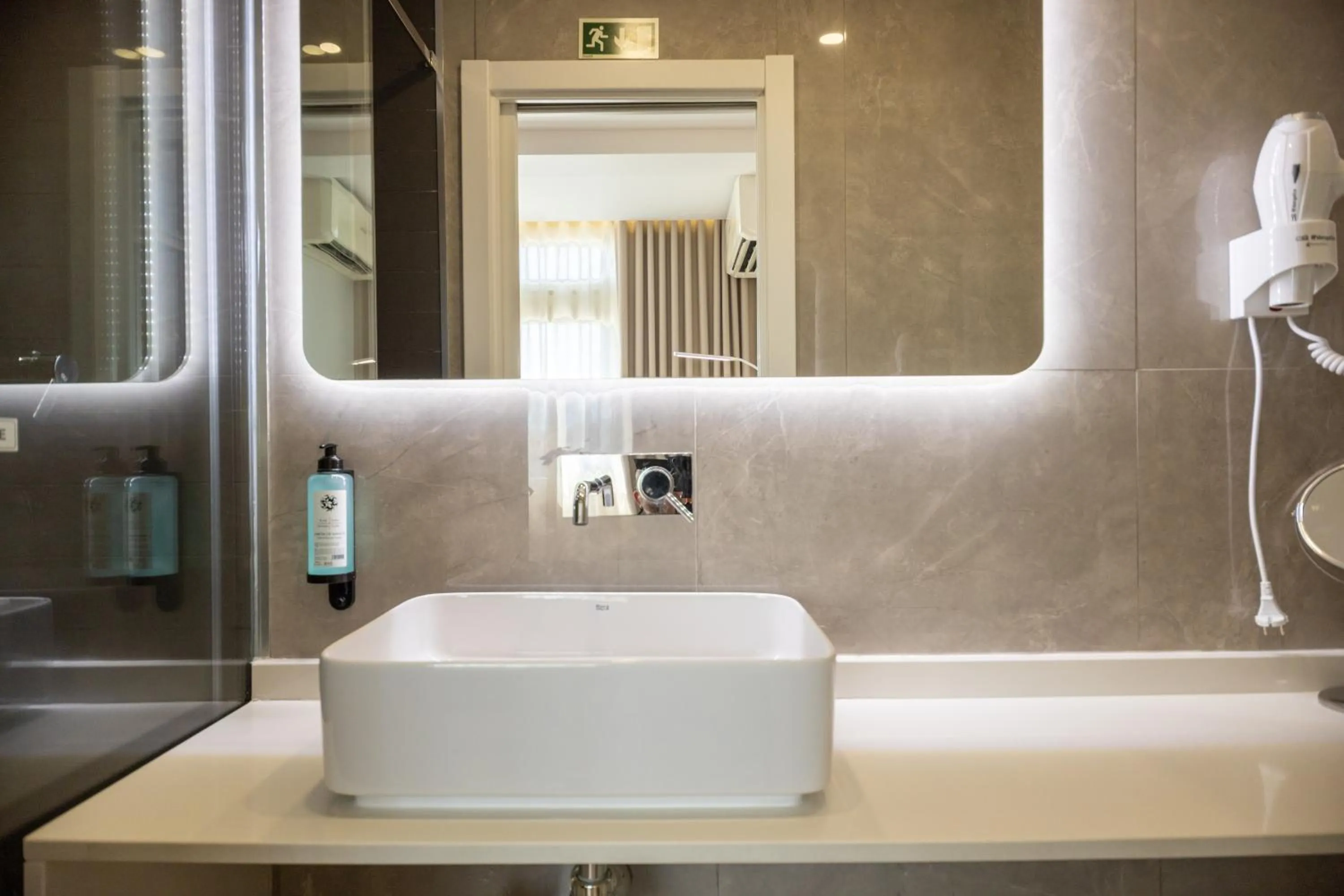 The ICONS Lisbon Hotel