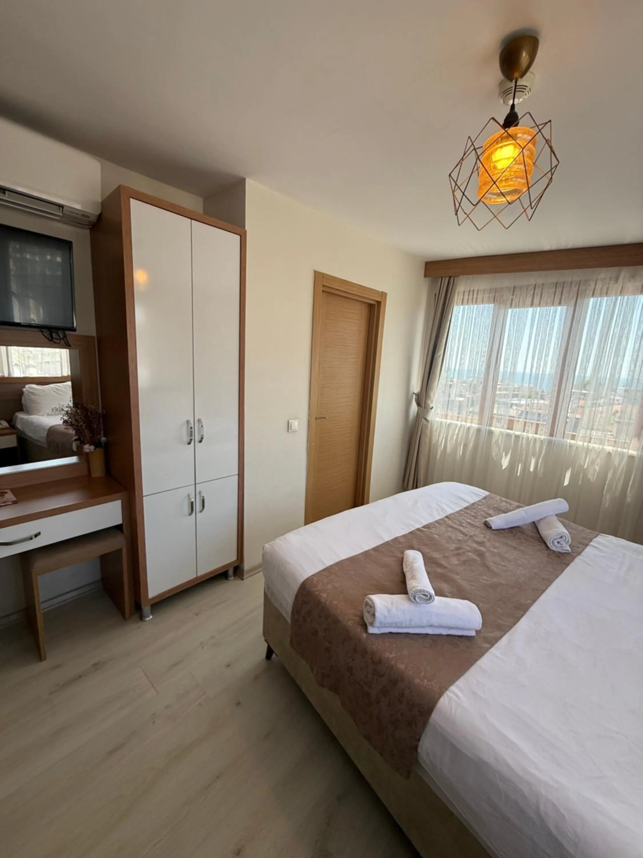 Photo of the whole room, Bed in Zeyn Otel Istanbul