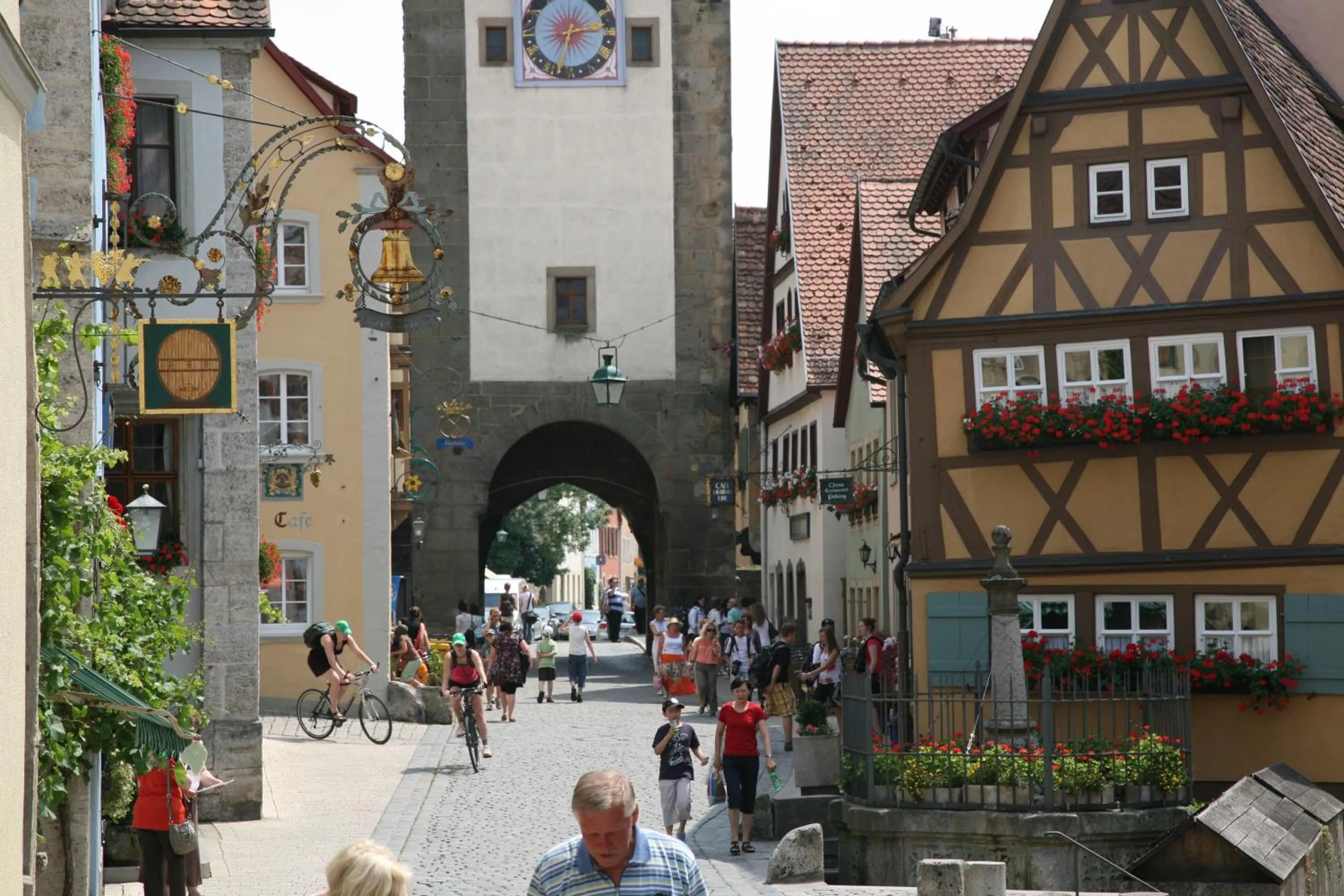 Facade/entrance in Glocke Weingut und Hotel