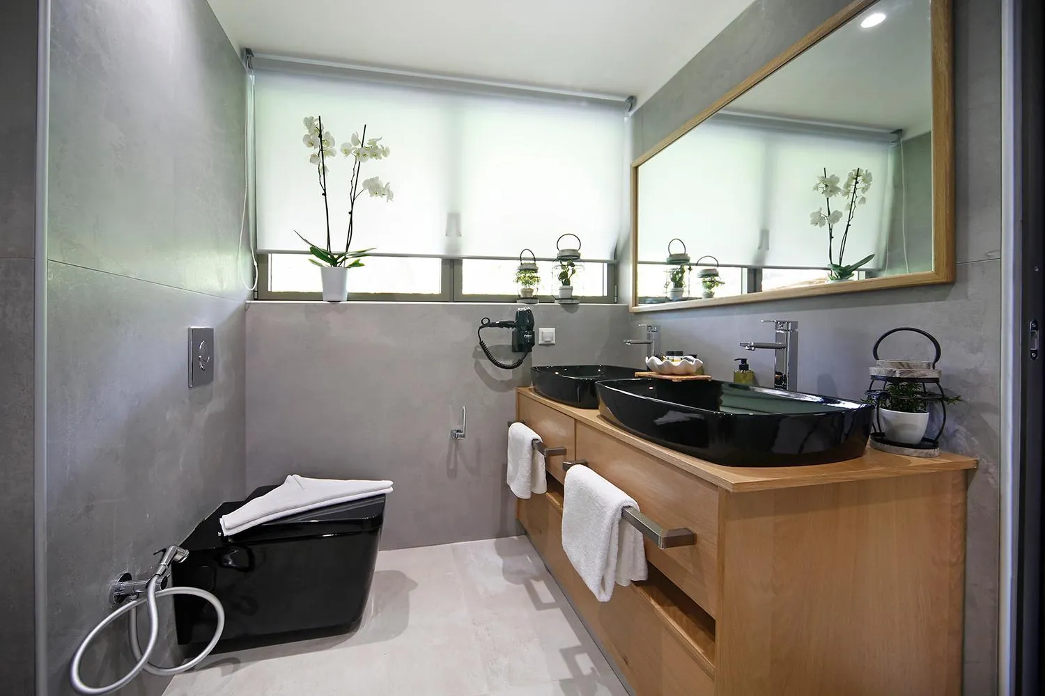 Bathroom in Lilium Luxury Suites