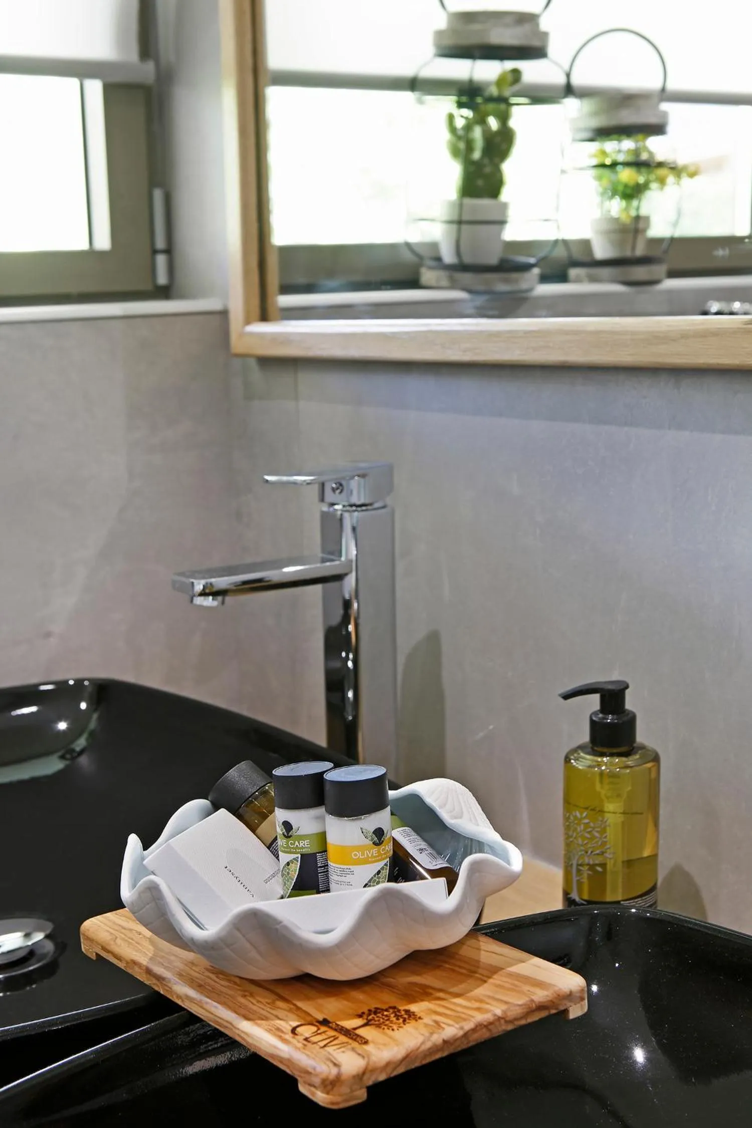 Bathroom in Lilium Luxury Suites