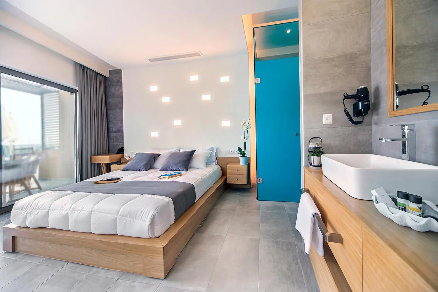 Bed in Lilium Luxury Suites