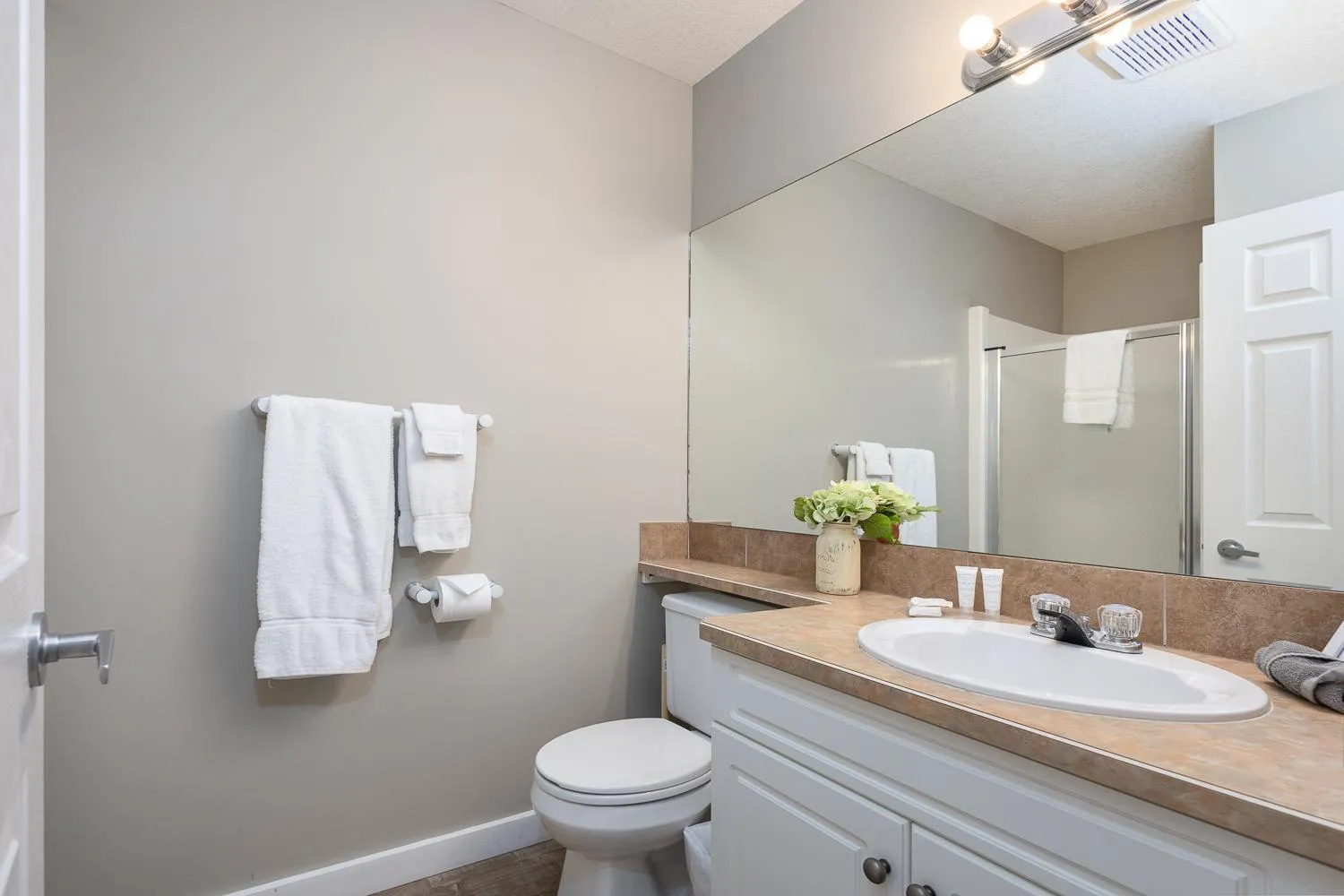 Paradise Canyon Golf Resort - Luxury Condo M401