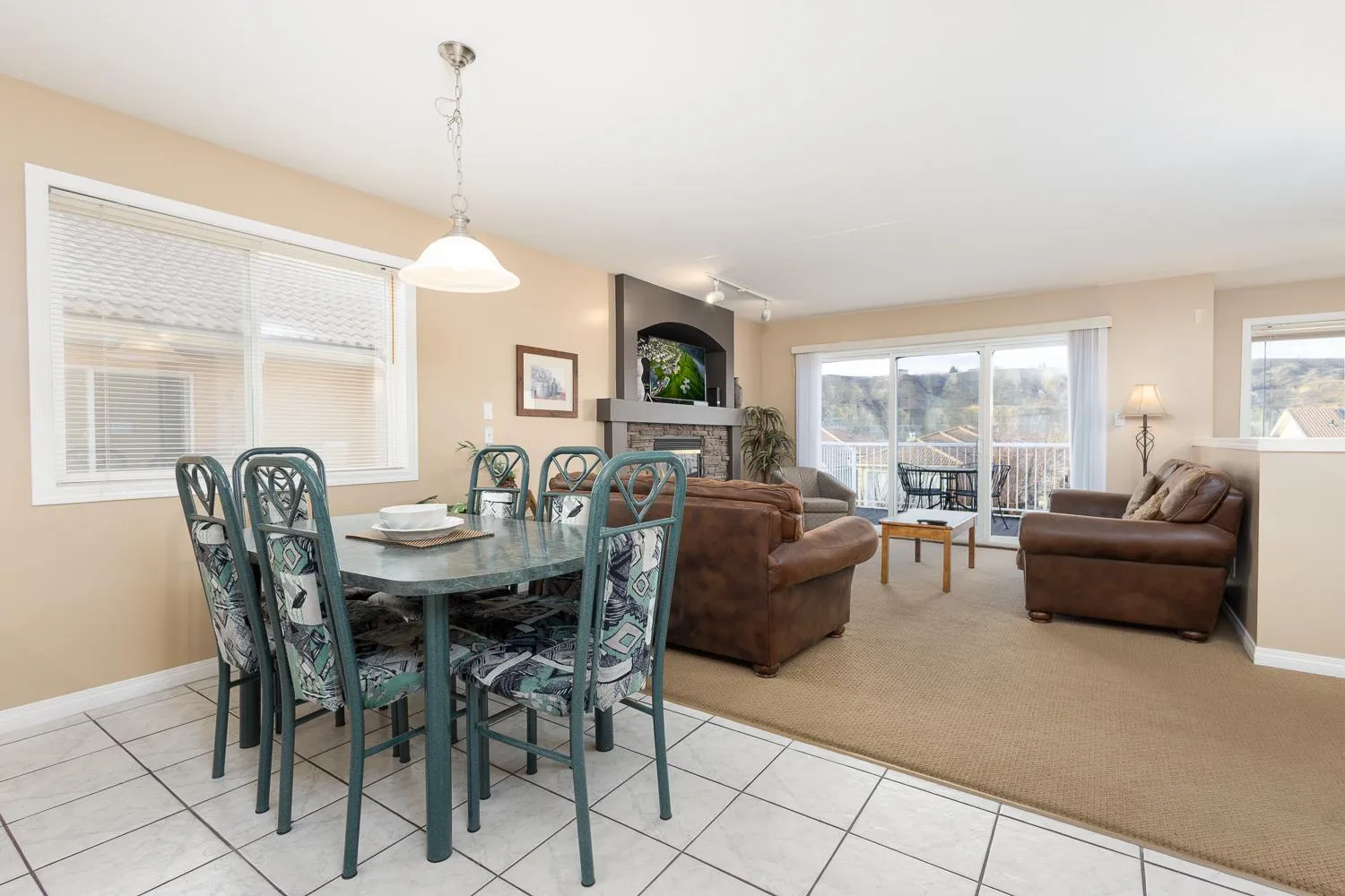 Property building in Paradise Canyon Golf Resort - Luxury Condo U401