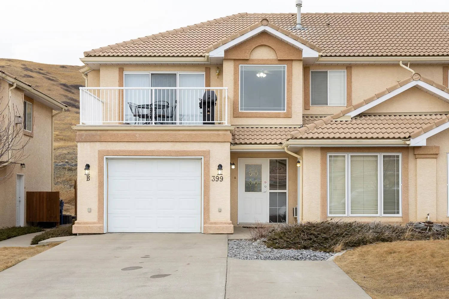 Property building in Paradise Canyon Golf Resort - Luxury Condo U399