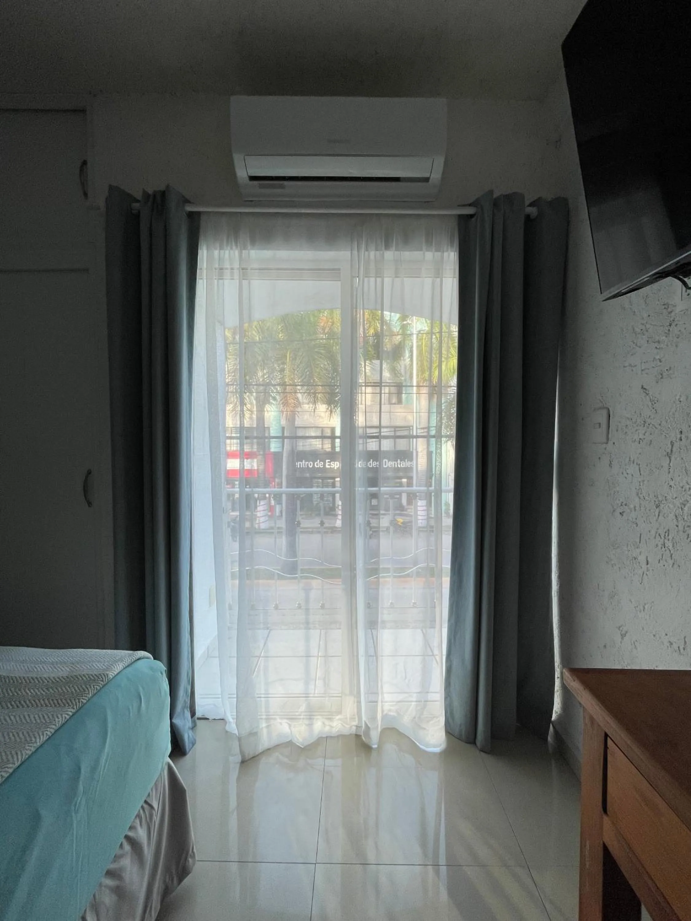 Street view, Bed in Hotel Dos Mundos, Isla Cozumel
