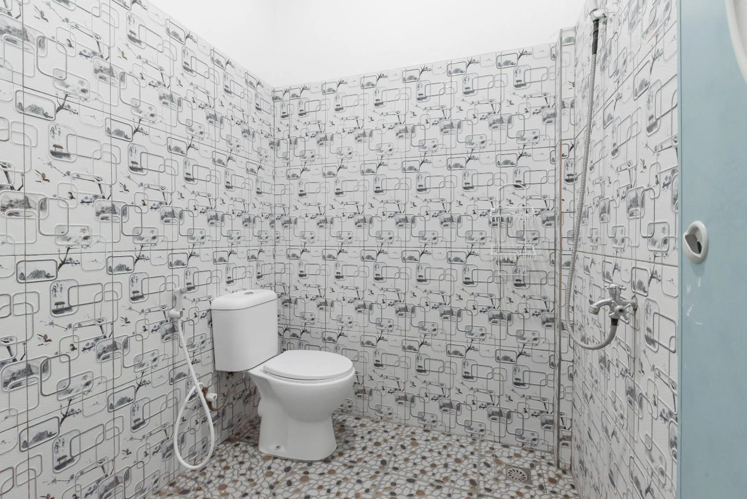 Bathroom in RedDoorz @ Geopark Ciletuh Sukabumi