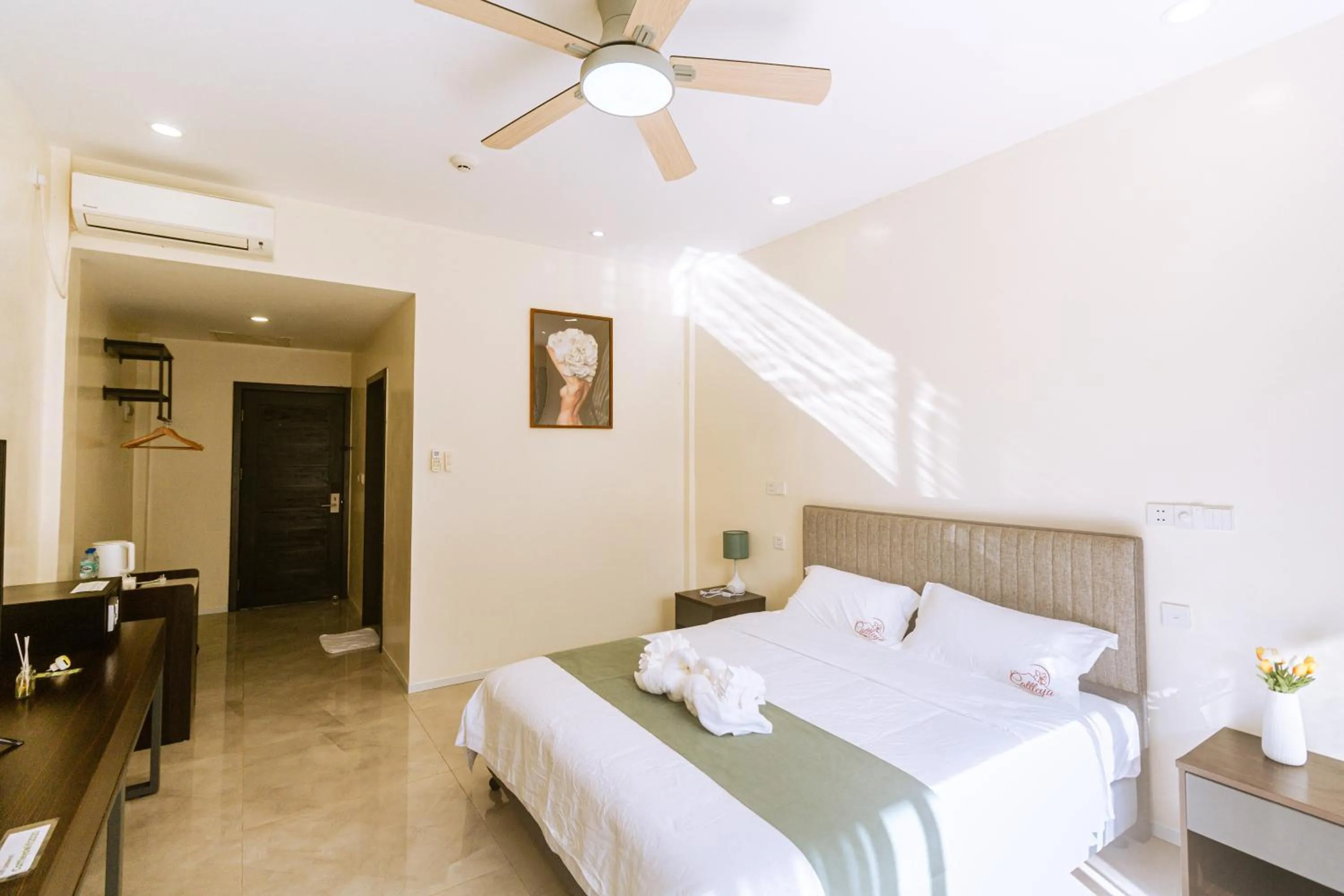 Bed in Bohol Cattleya Resort