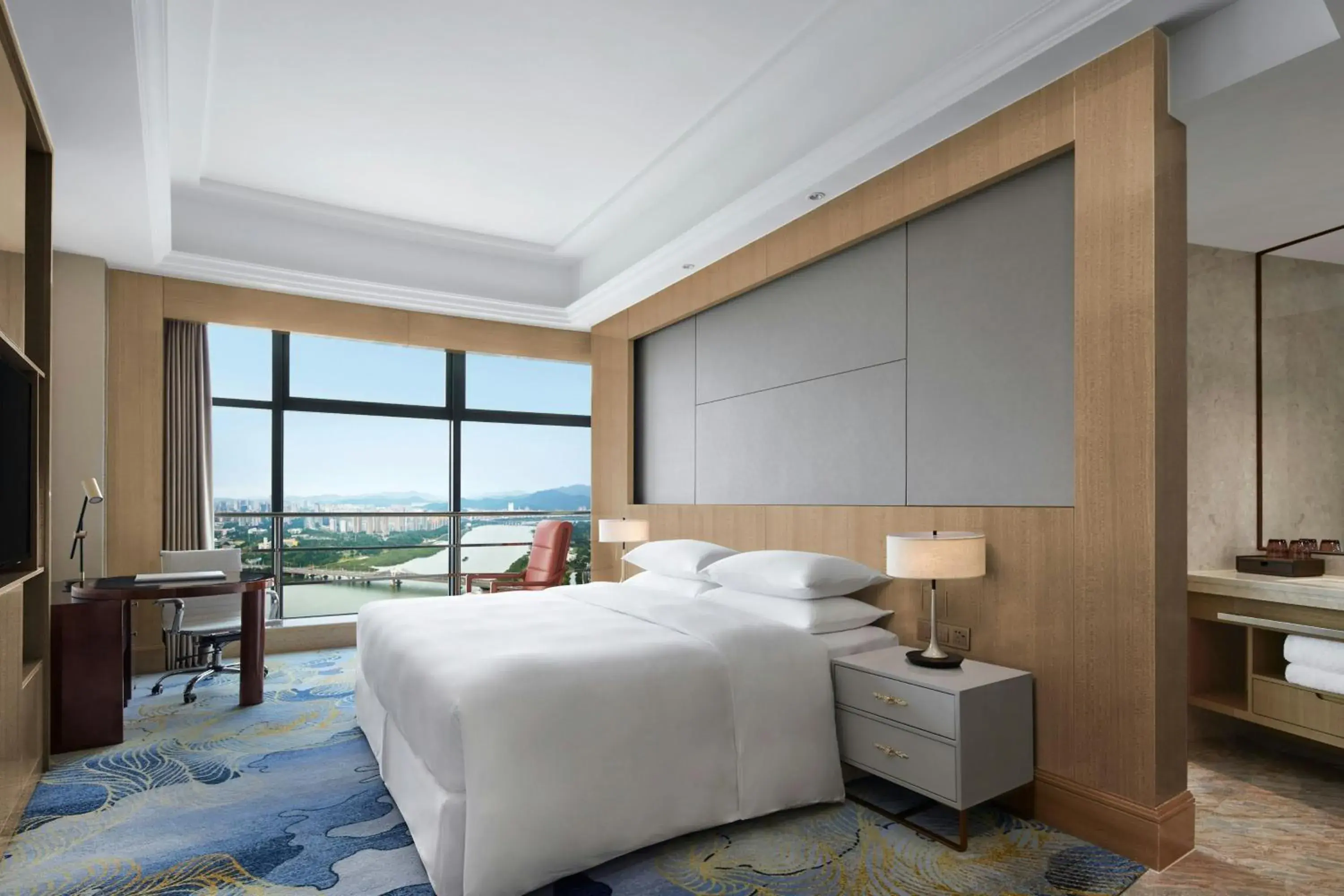 Executive Room with King-bed in Sheraton Shaoxing Shangyu Executive Room with King-bed in Sheraton Shaoxing Shangyu