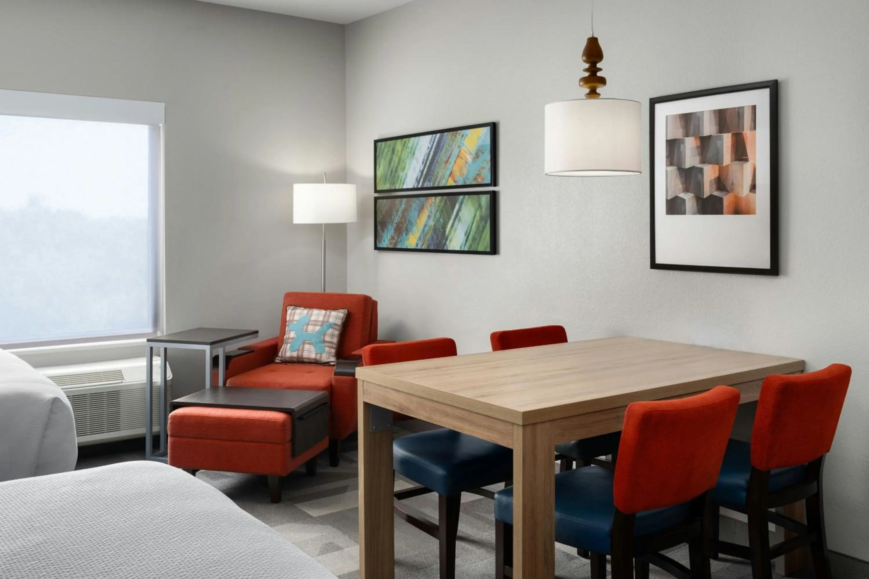 Photo of the whole room, Bed in TownePlace Suites by Marriott Houston Hobby Airport