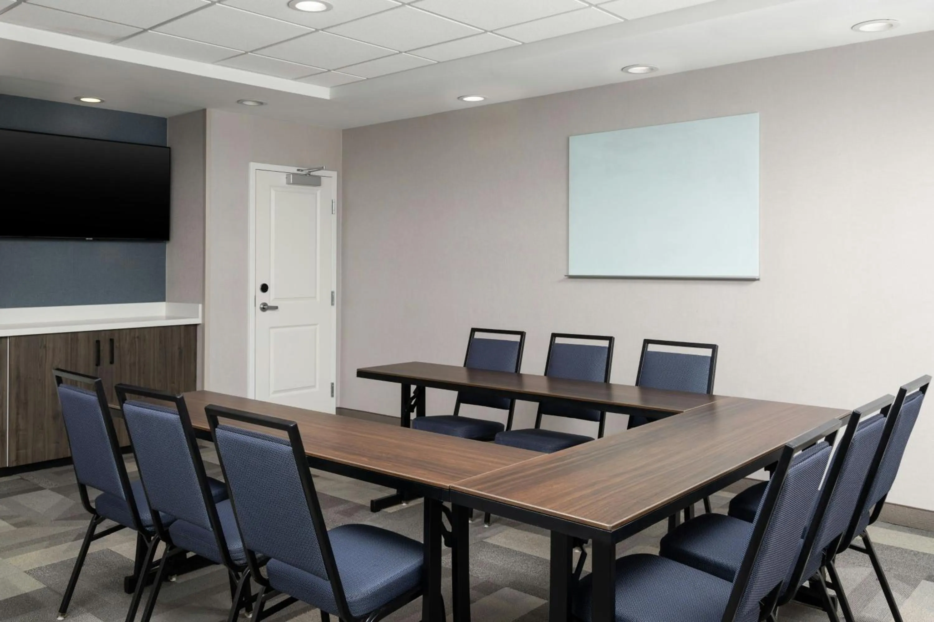 Meeting/conference room in TownePlace Suites by Marriott Houston Hobby Airport