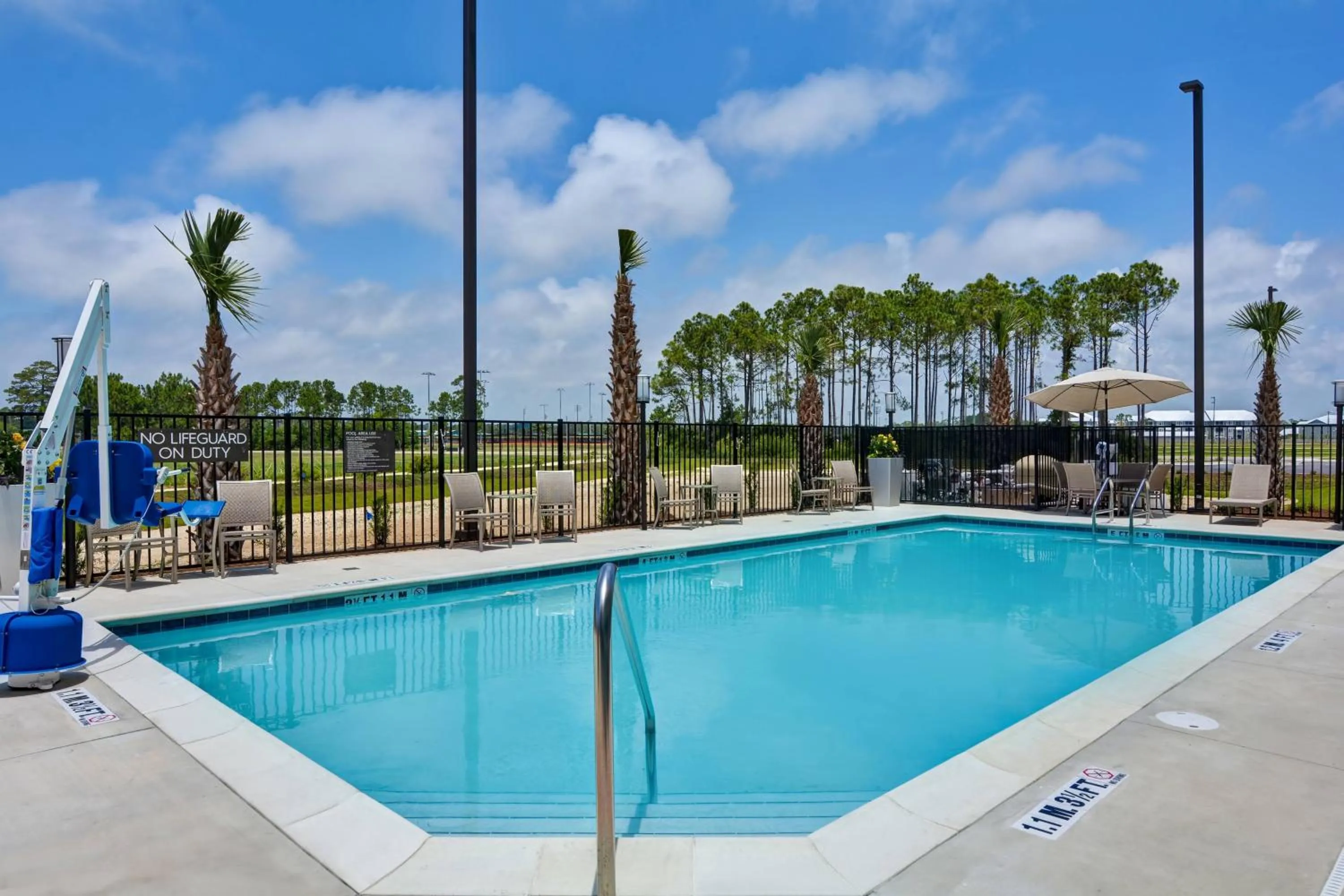 Swimming pool in TownePlace Suites by Marriott Panama City Beach Pier Park