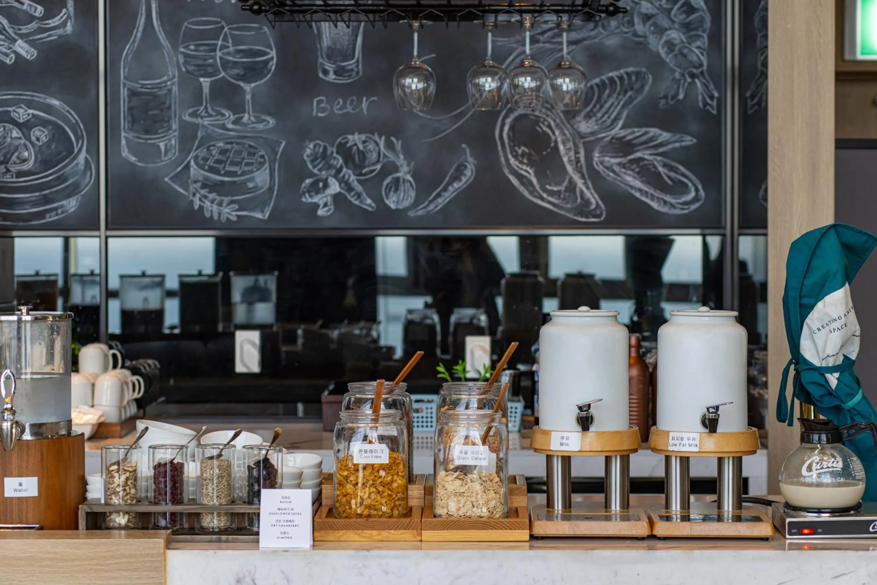 Restaurant/places to eat in Fairfield by Marriott Busan Songdo Beach