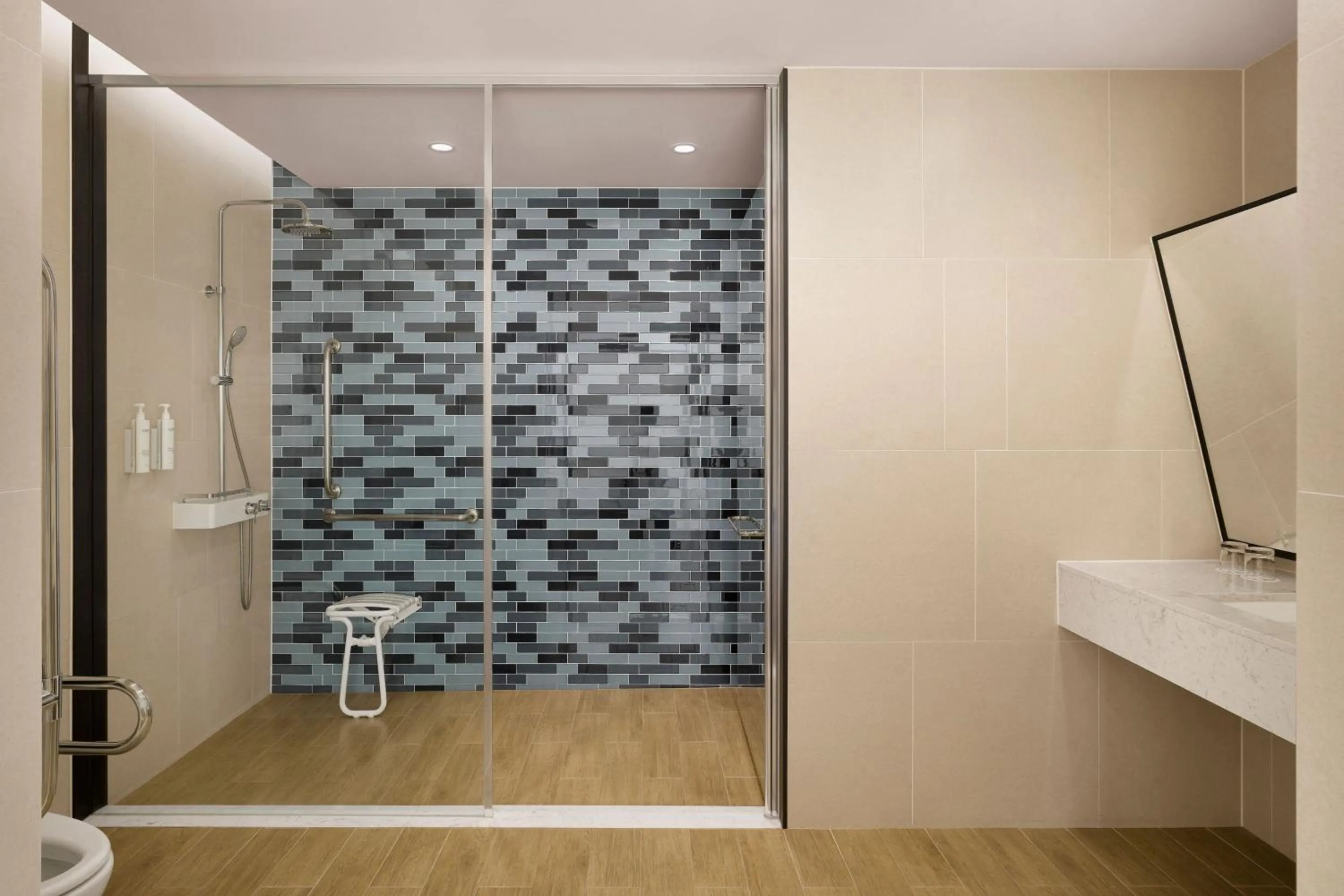 Bathroom in Fairfield by Marriott Busan Songdo Beach
