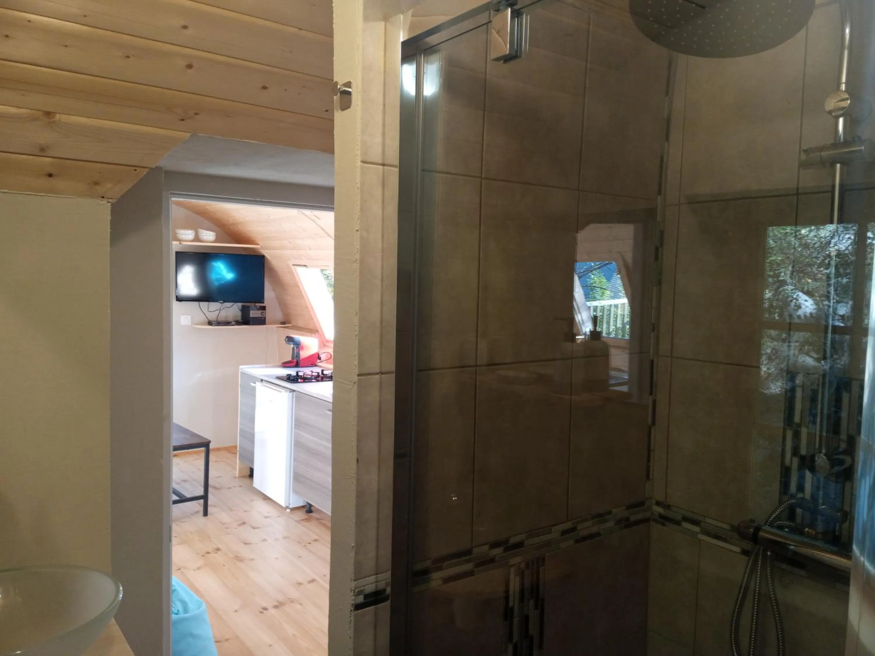 Bathroom in les insolites du villaret