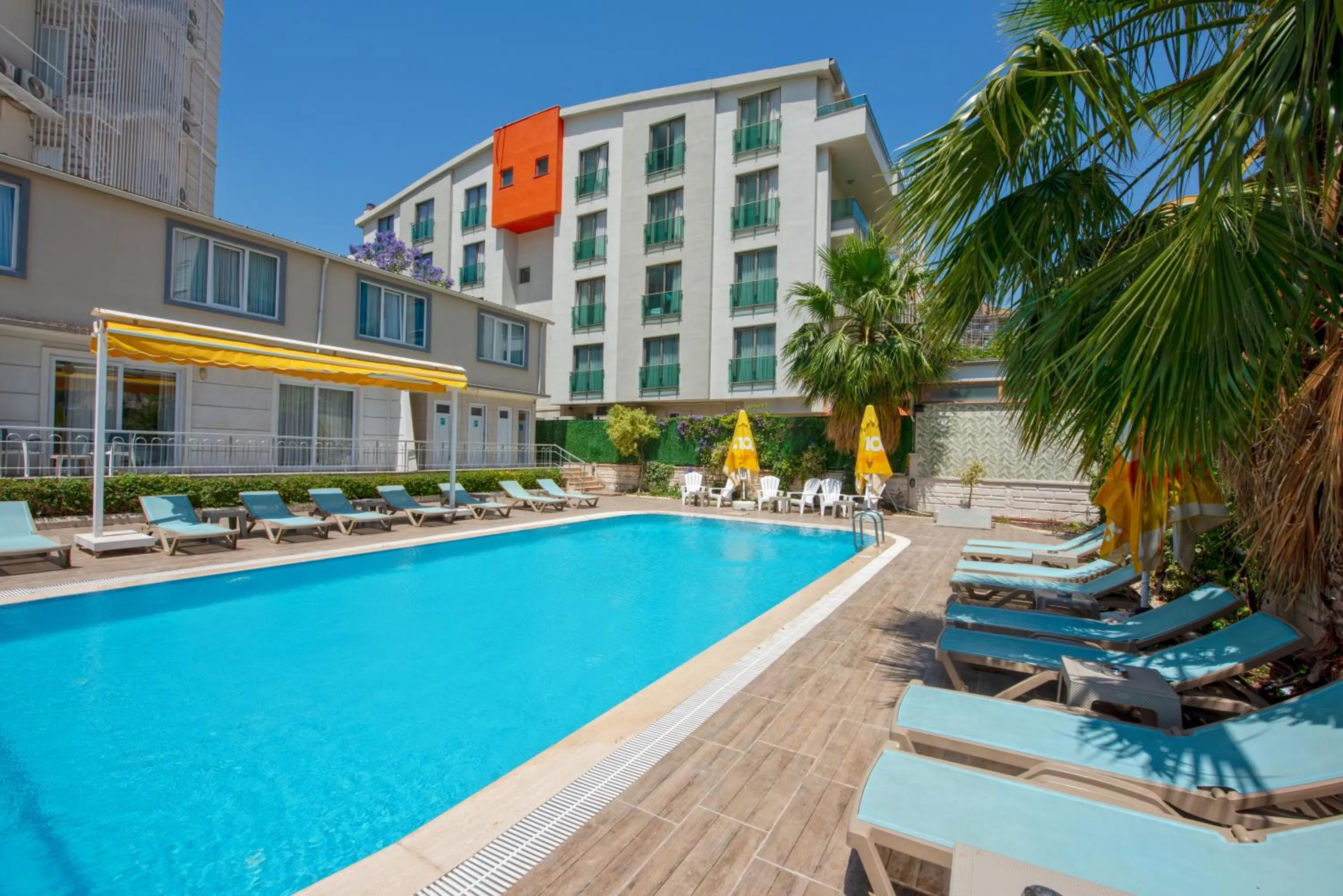 Pool view in Citrus Park Hotel