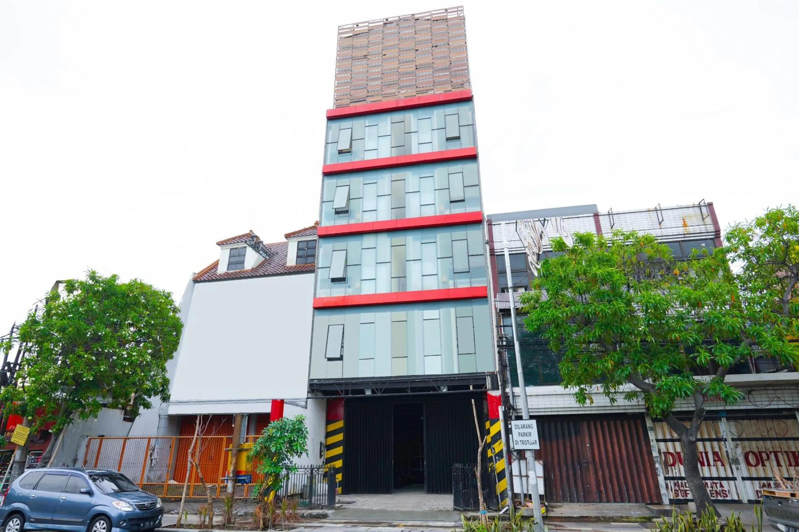 Facade/entrance in Flagship 3688 Pot Art