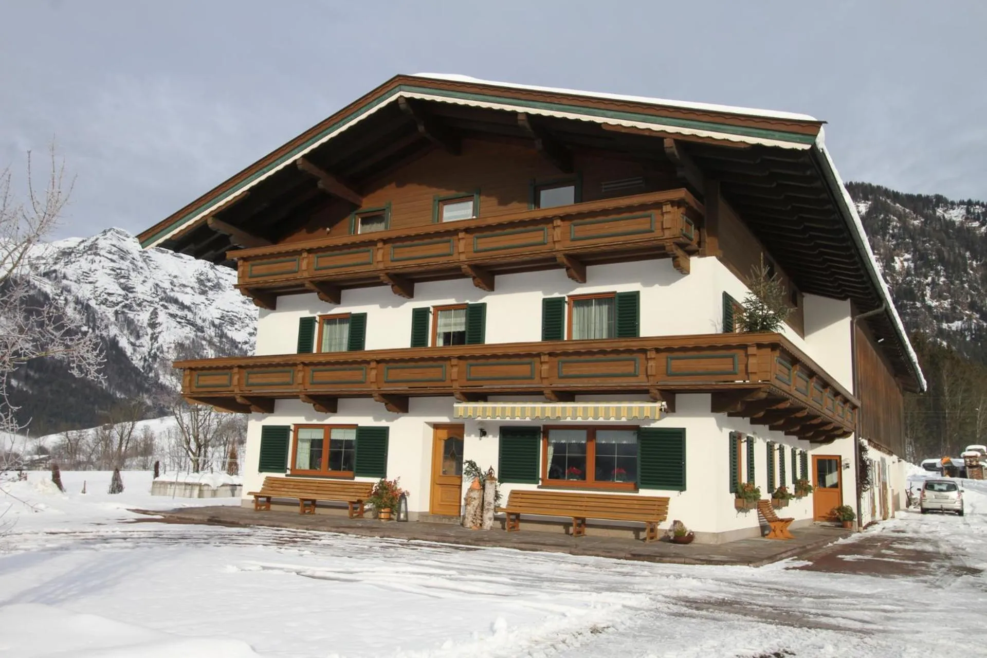 Property building in Schneiderbauer