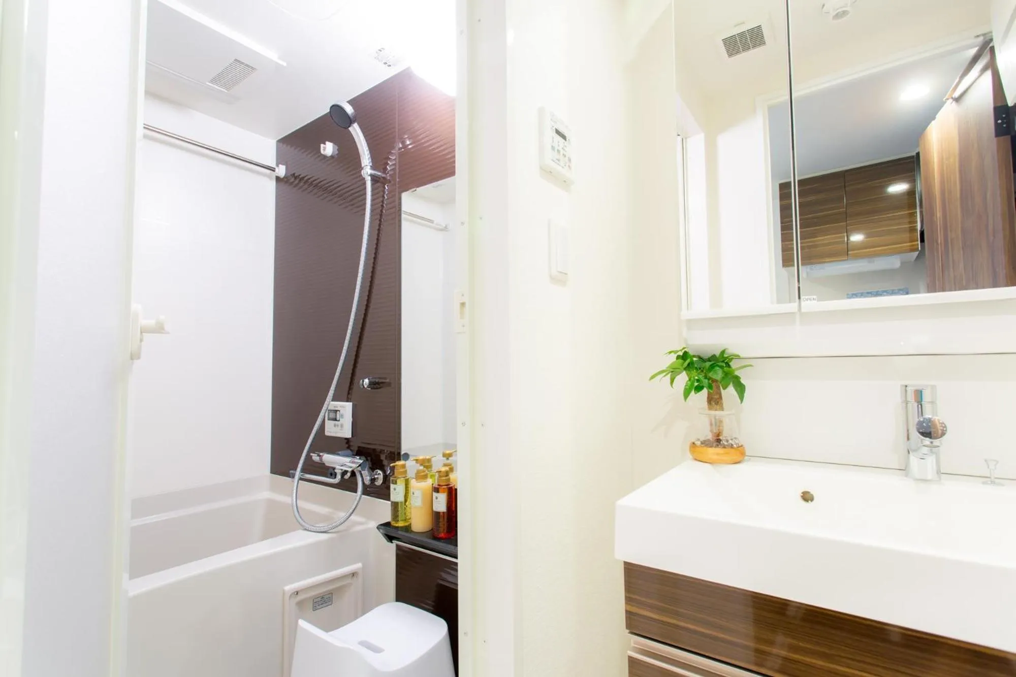 Bathroom in BON Kyoto Station