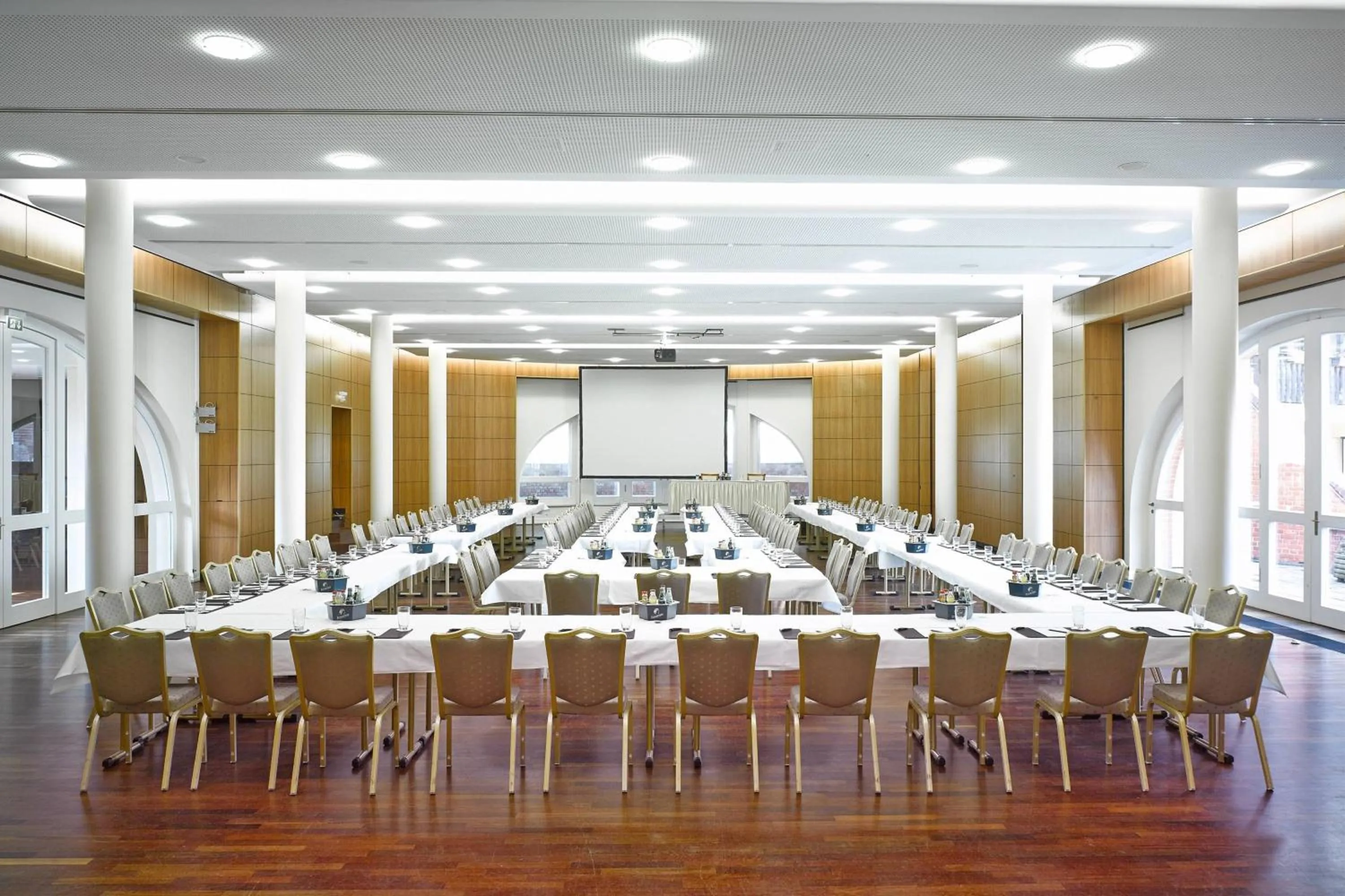 Meeting/conference room in Falkenstein Grand, Autograph Collection