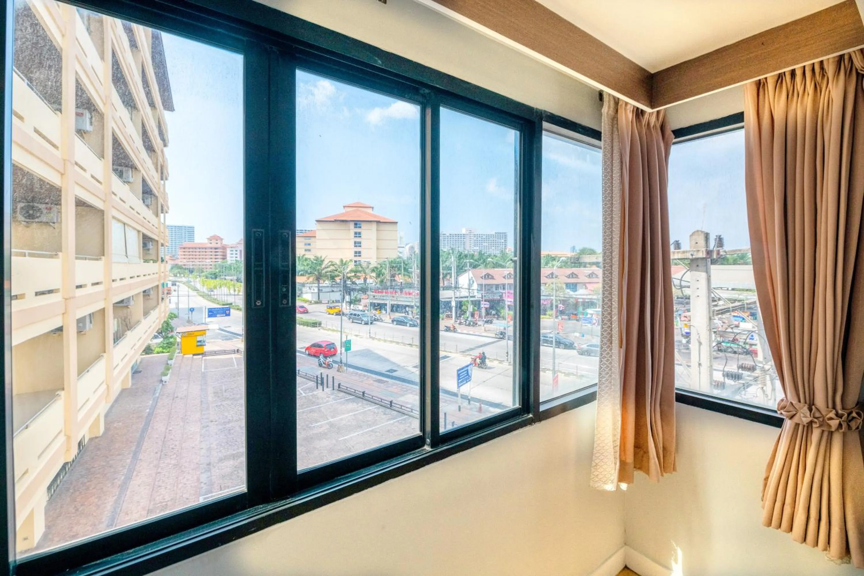 Day in Scandia Beach Hotel