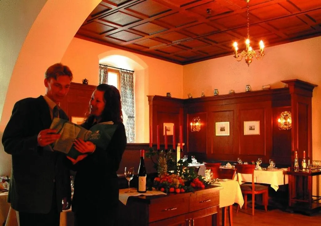 Restaurant/places to eat in Romantik Hotel Tuchmacher