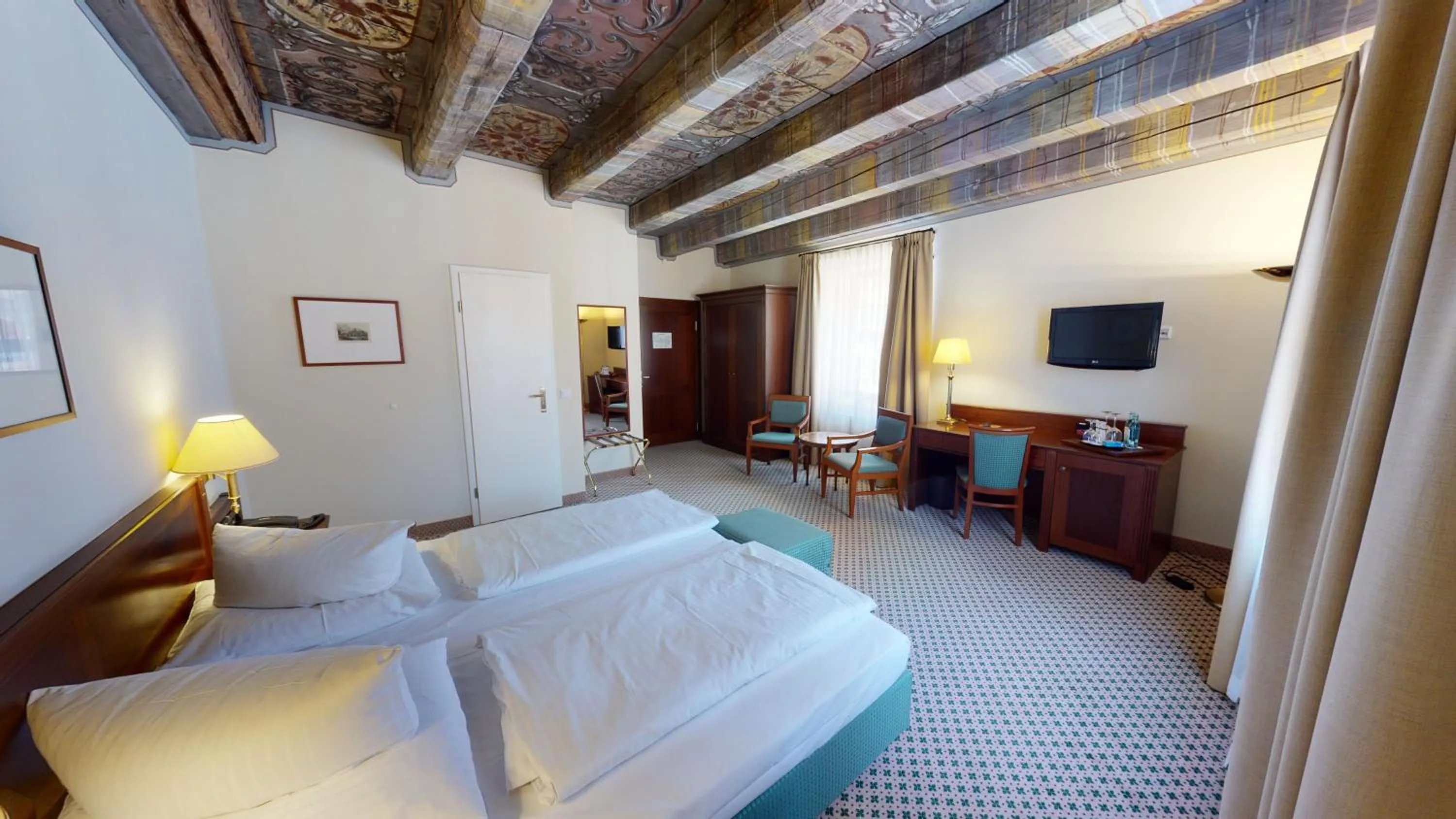 Photo of the whole room, Bed in Romantik Hotel Tuchmacher