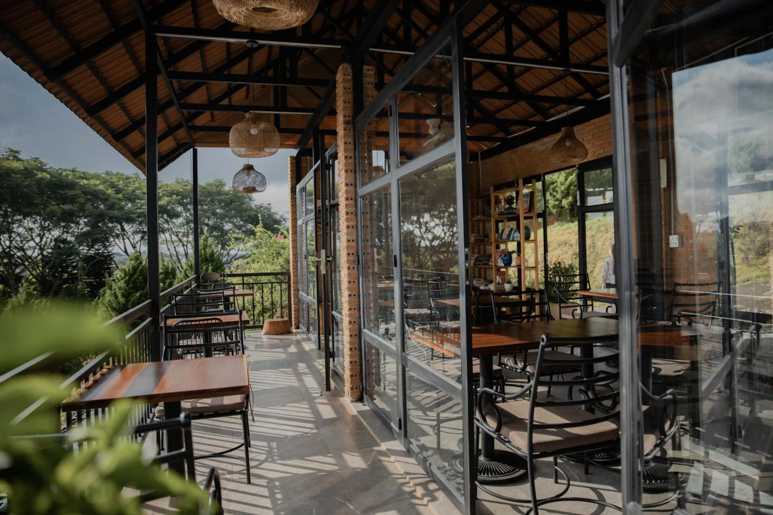 Restaurant/places to eat in SEN VILLA Boutique