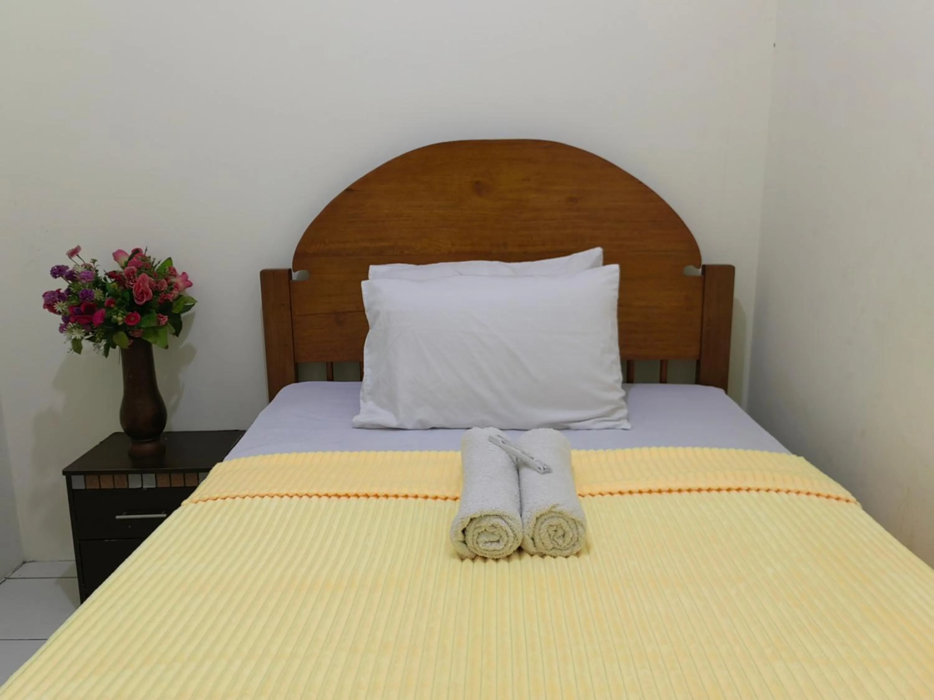 Bedroom, Bed in Cibubur Village By Arsakha Property Management