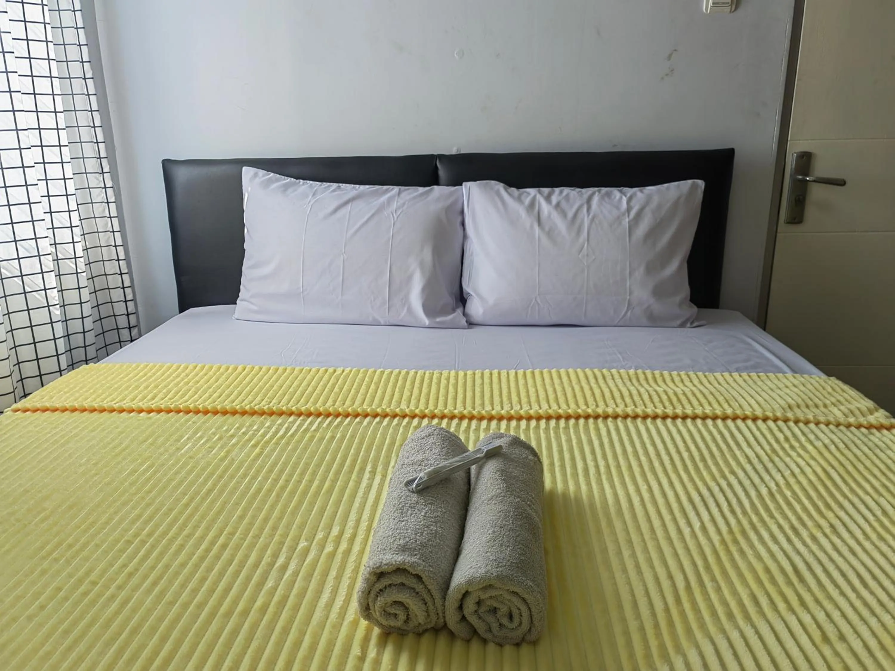 Bed in Cibubur Village By Arsakha Property Management