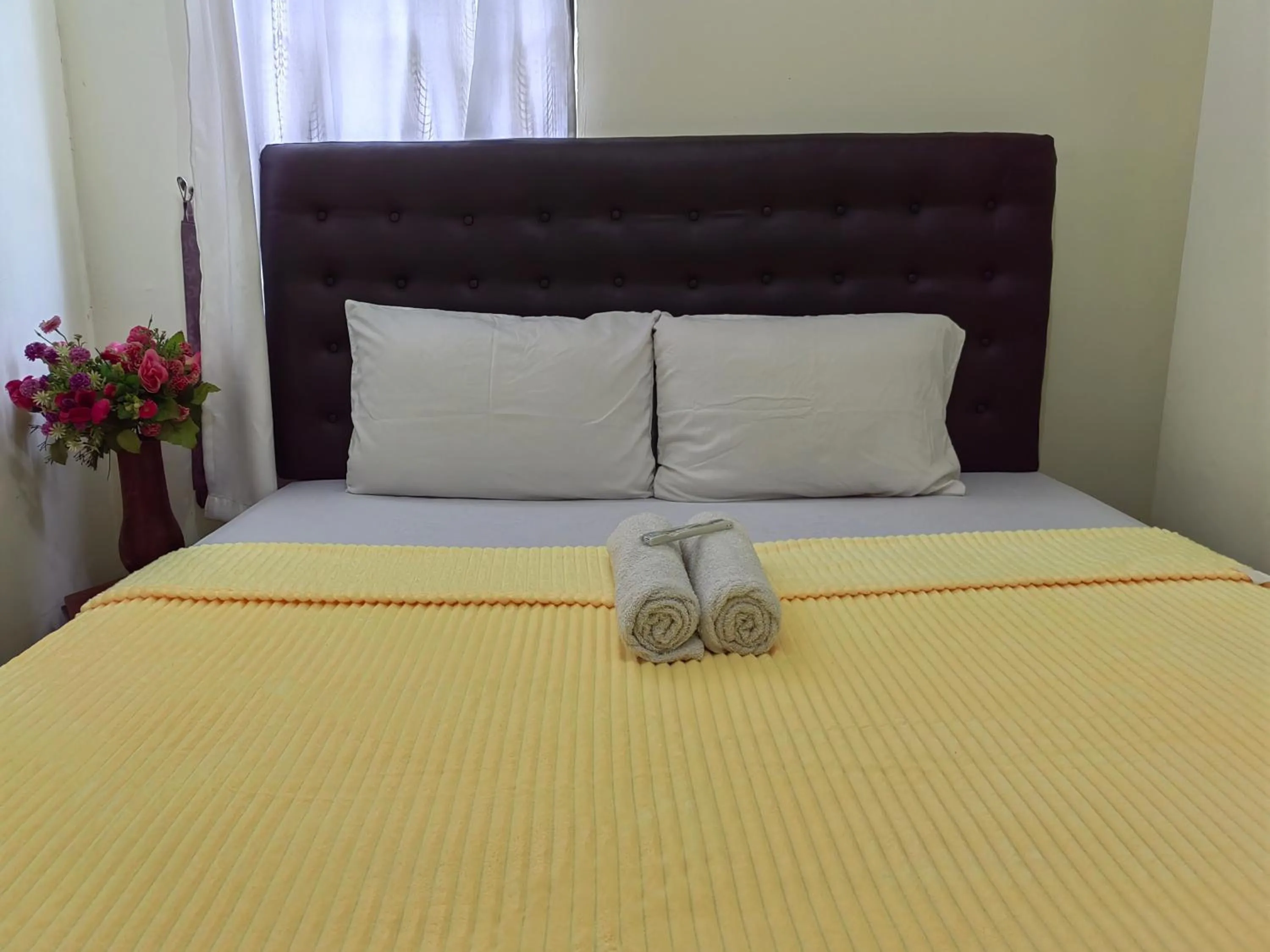 Bedroom, Bed in Cibubur Village By Arsakha Property Management