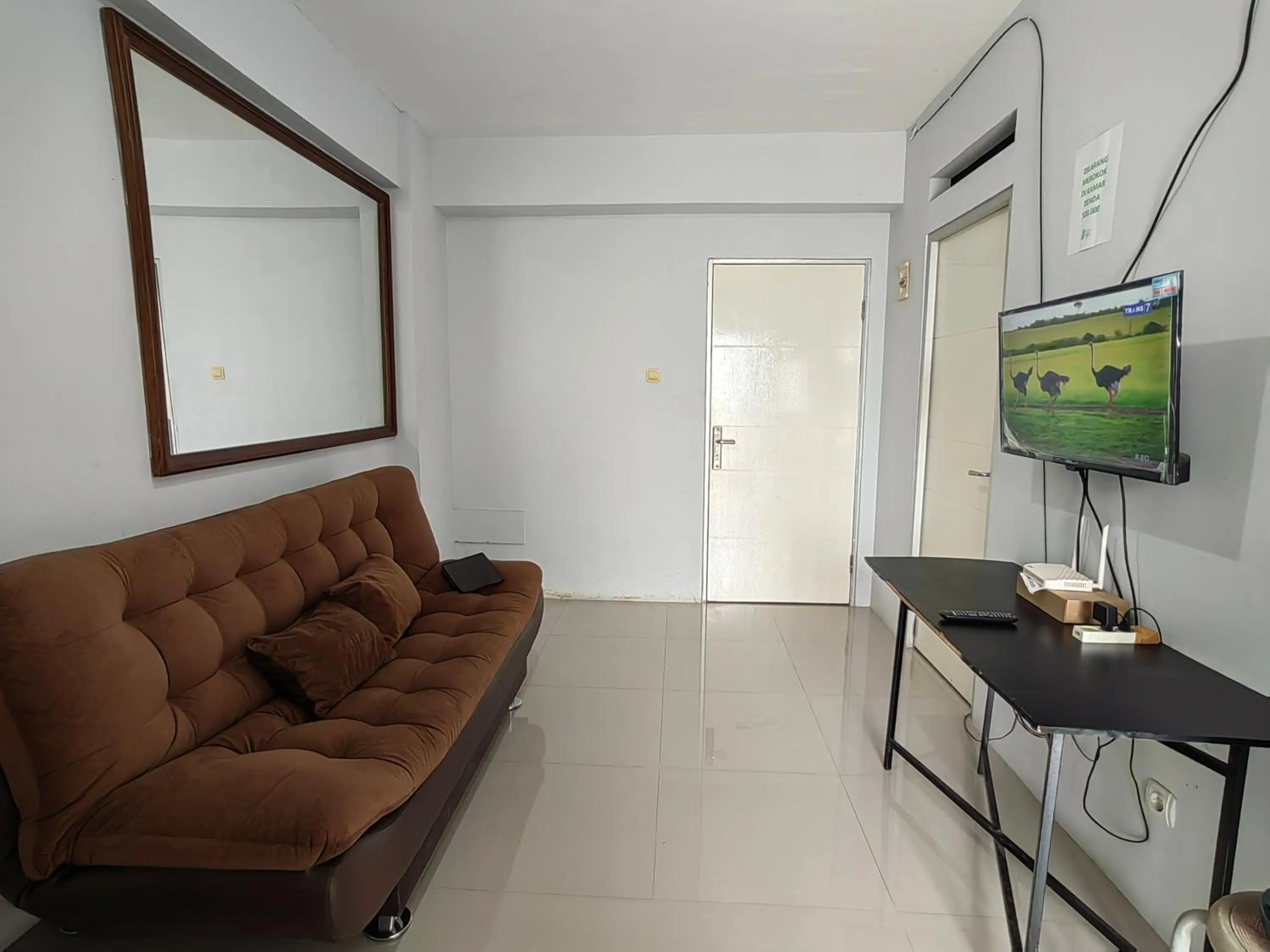 Living room in Cibubur Village By Arsakha Property Management
