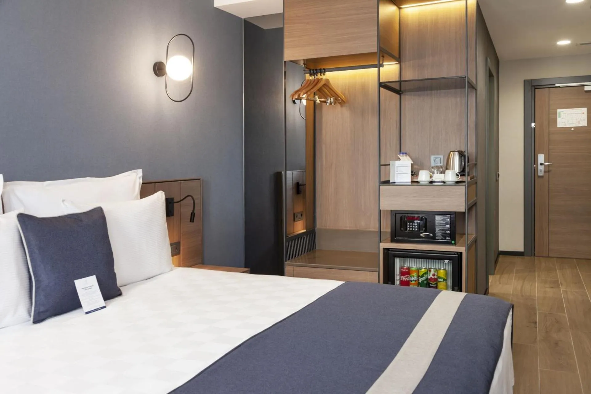 Coffee/tea facilities, Bed in GRANBELLAHOTEL