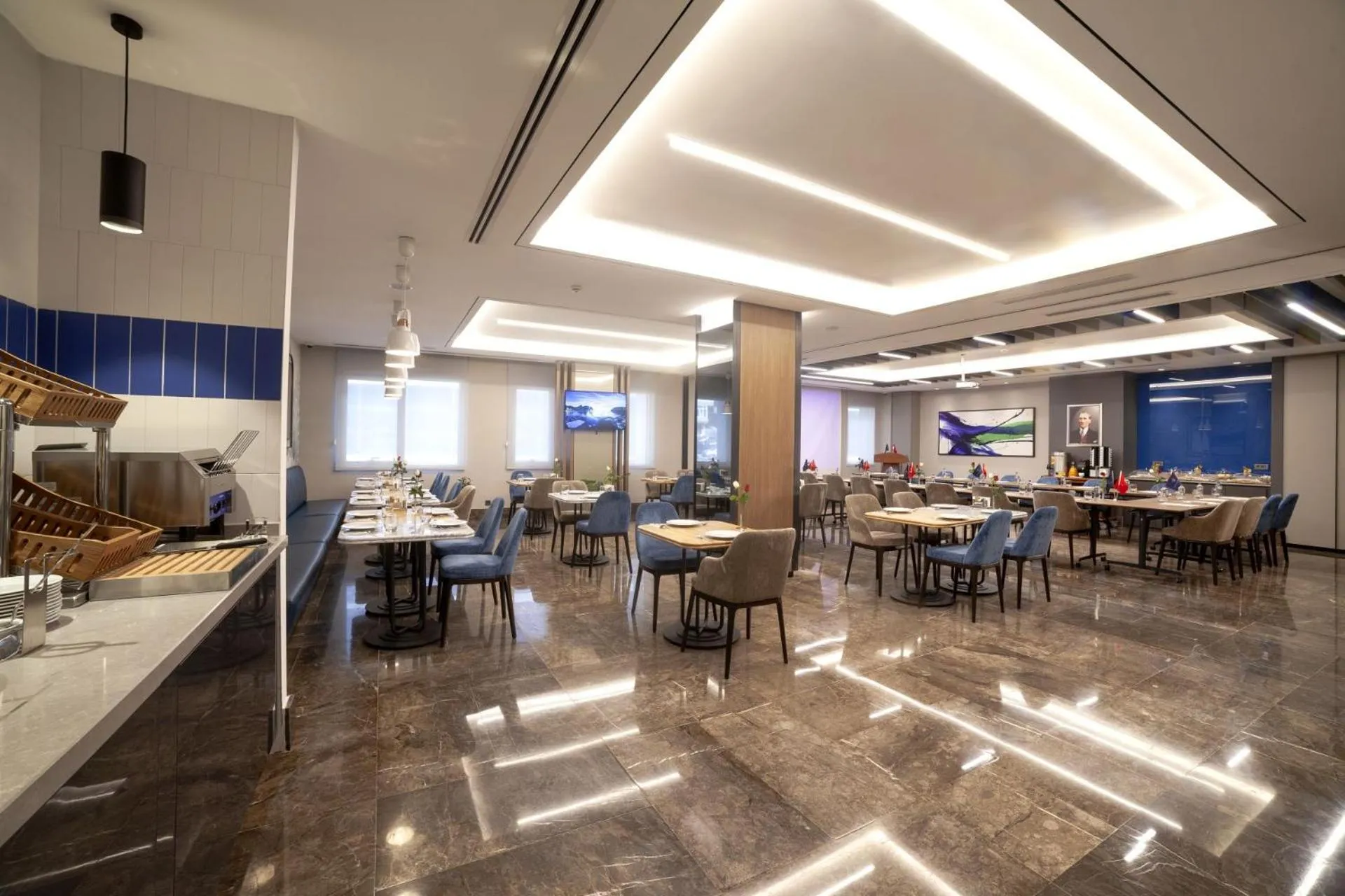 Breakfast in GRANBELLAHOTEL