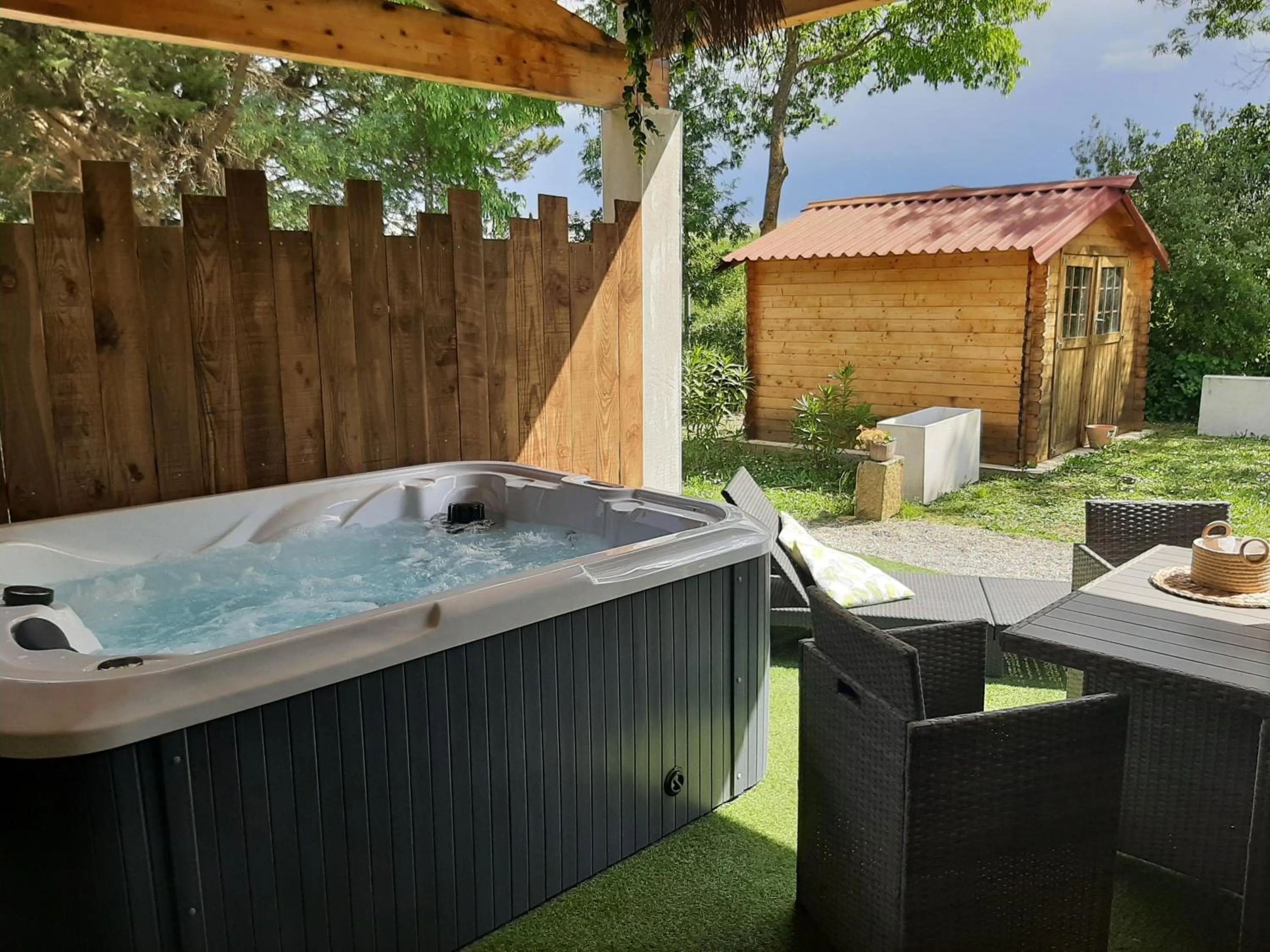 Spa and wellness centre/facilities in La Villa Claudia Jardin et Spa