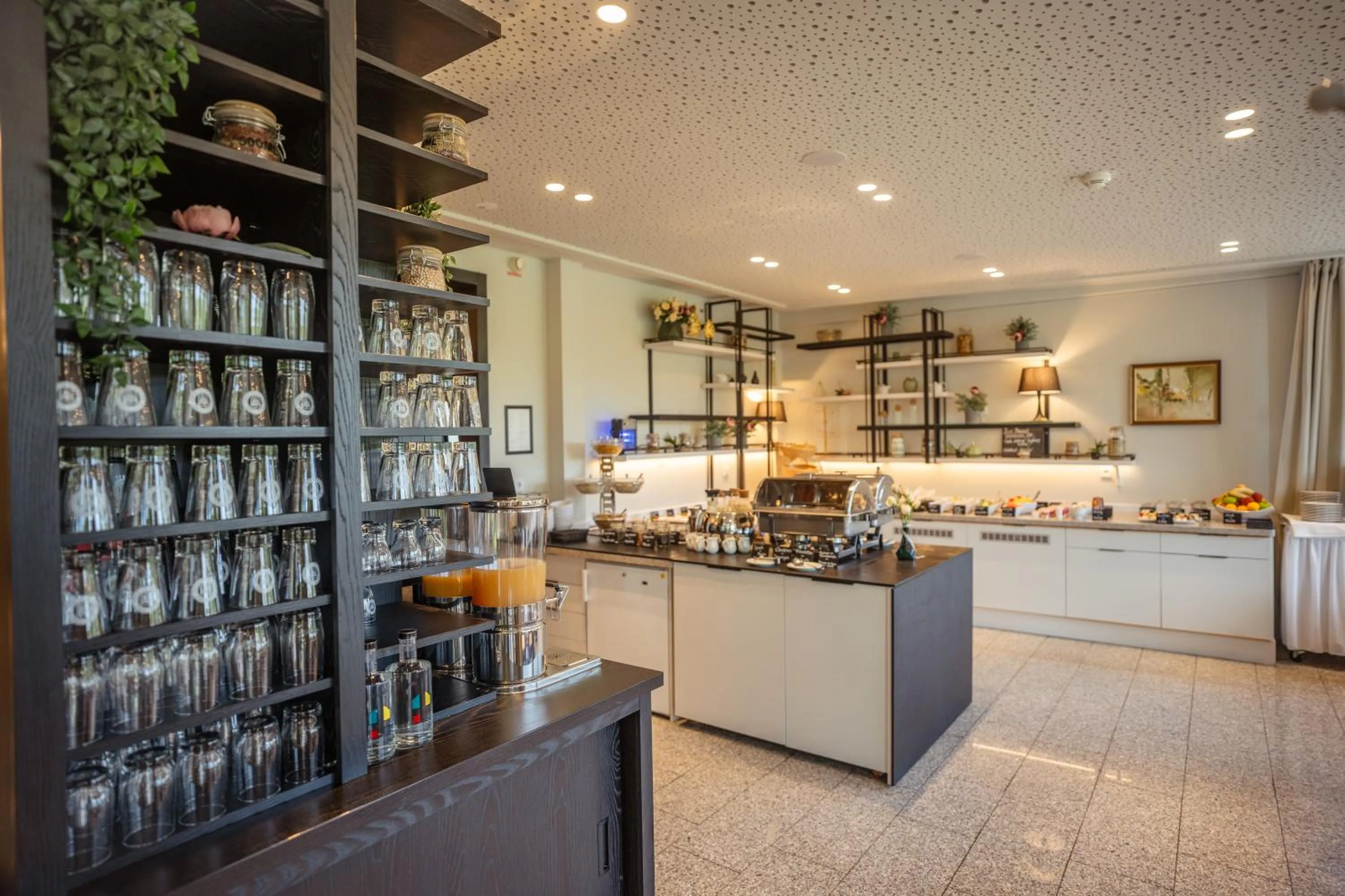 Coffee/tea facilities in Hotel Bessunger Forst