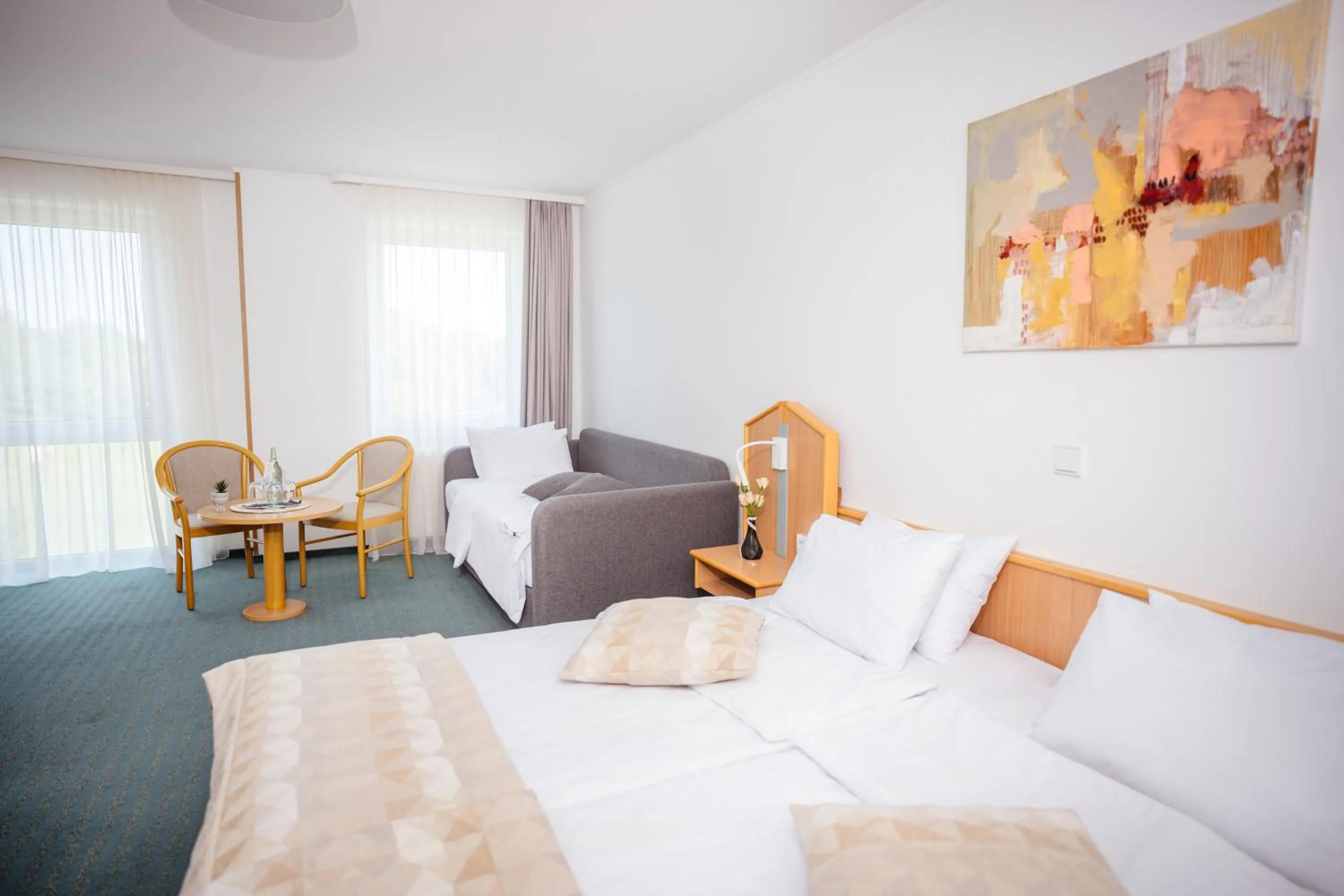 Photo of the whole room, Bed in Hotel Bessunger Forst