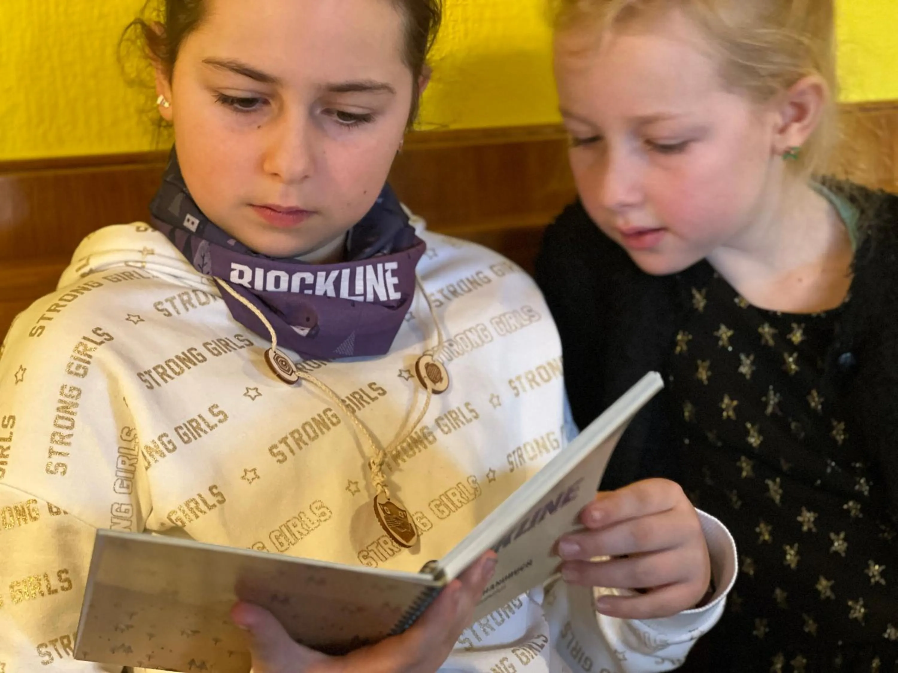 People in Berghotel Talblick