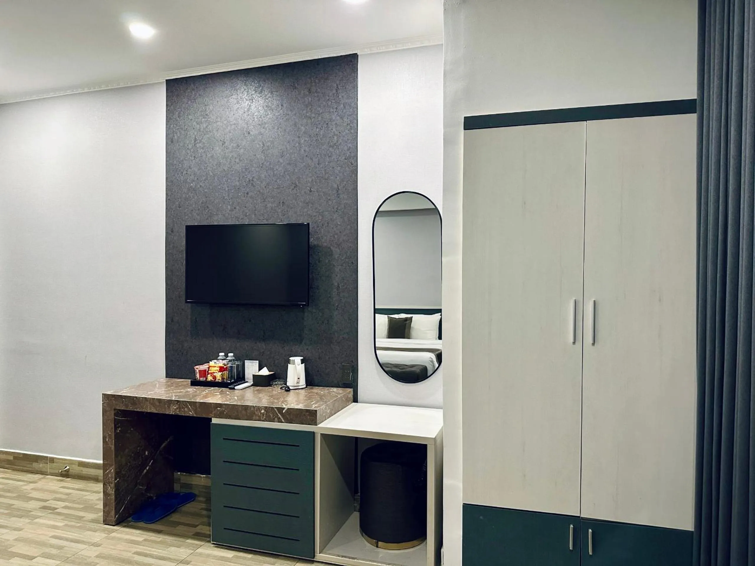 TV and multimedia in LION HOTEL