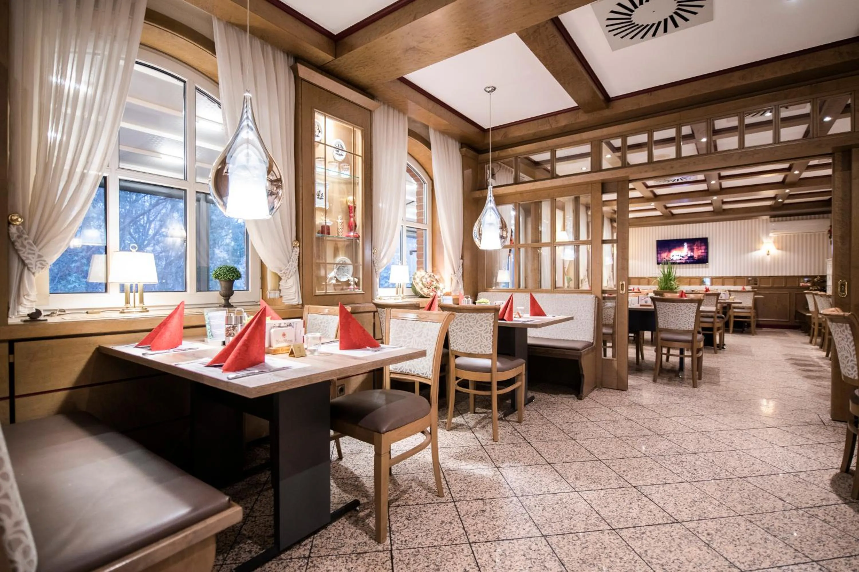 Restaurant/places to eat in Hotel Hennies