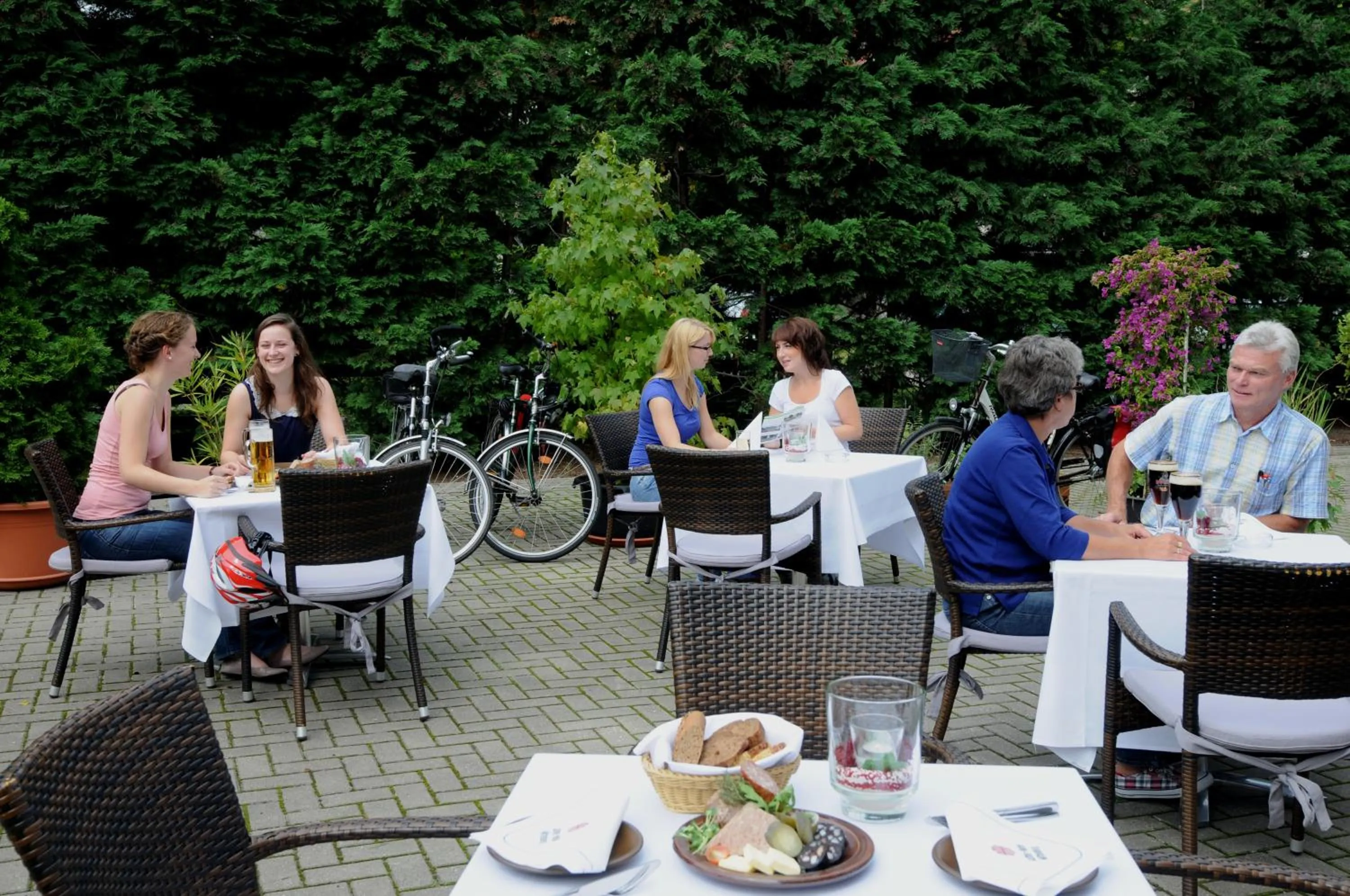 People in martas Hotel Lutherstadt Wittenberg