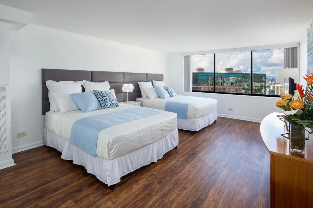 Bed in Waikiki Penthouse @ The Monarch Hotel