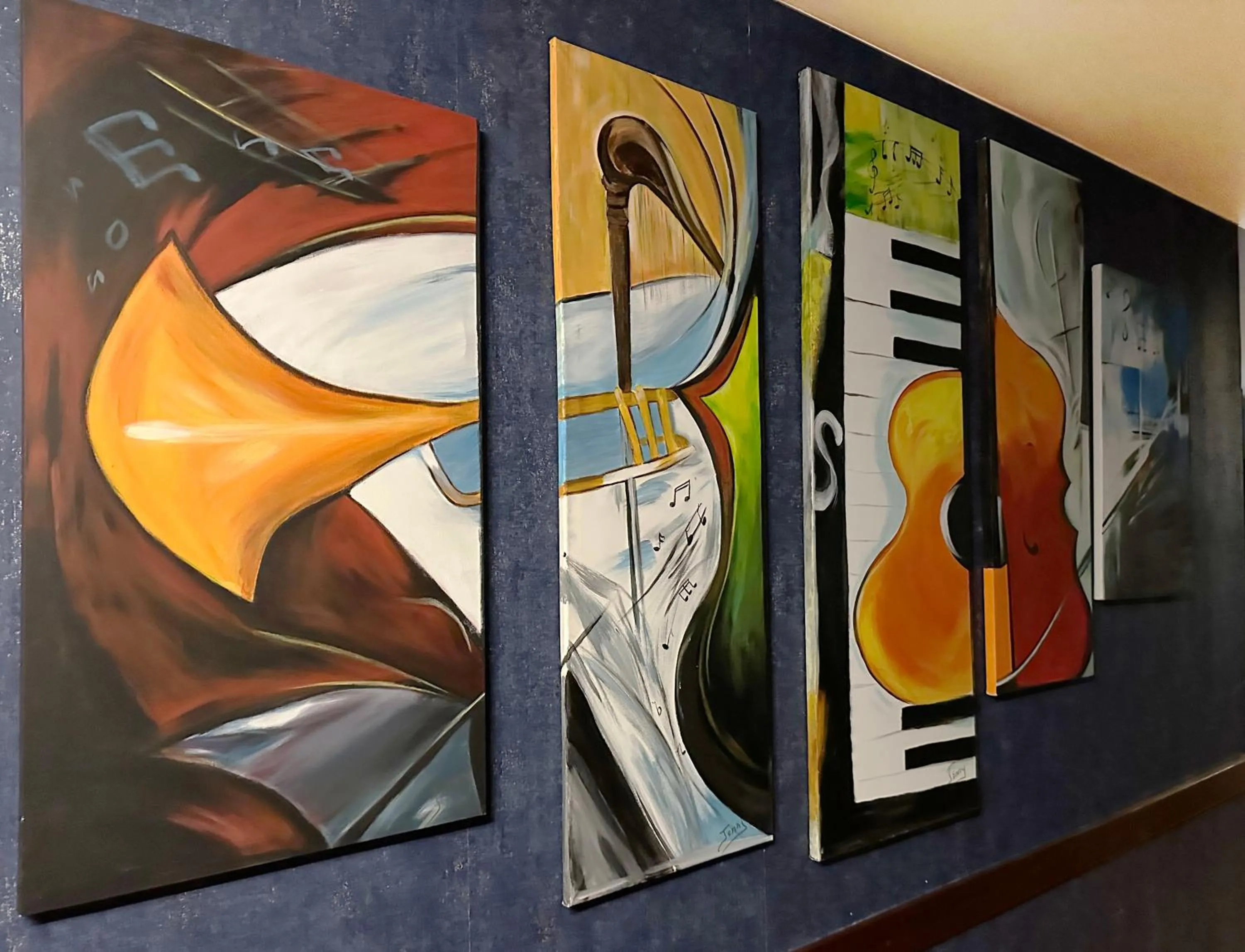 Decorative detail in L'EMBLEME - BOUTIQUE HOTEL