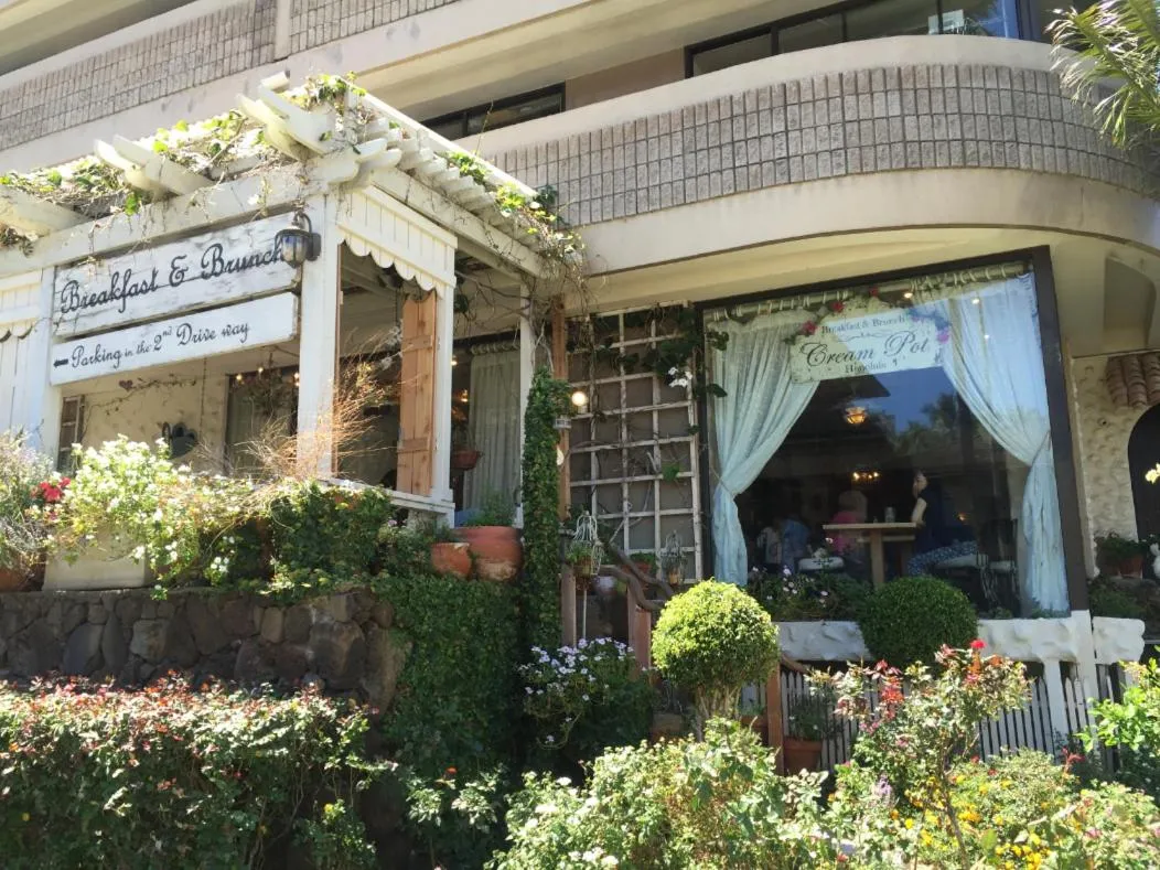 2 Bedroom Corner Suite & Tropical Views