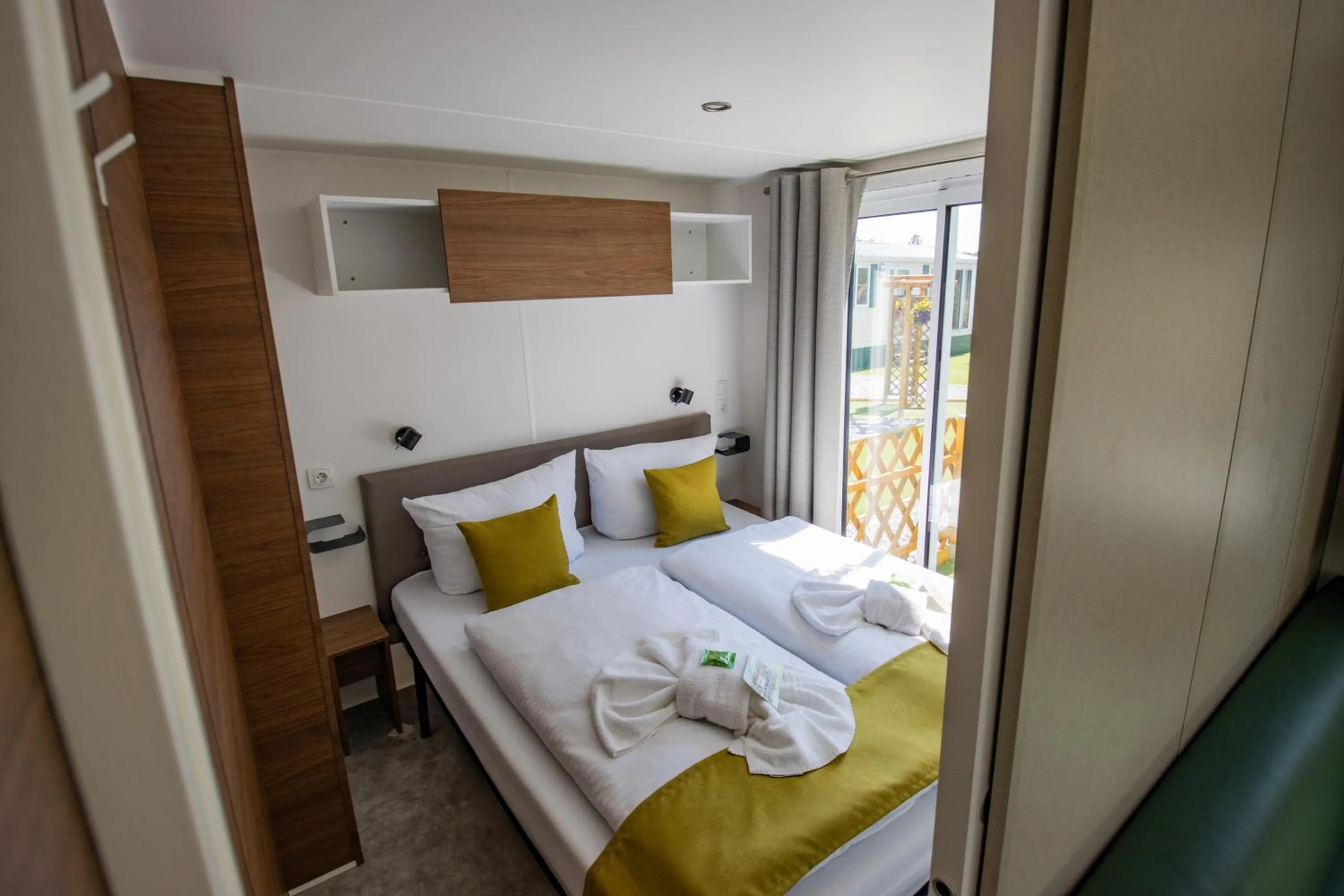 Photo of the whole room, Bed in Ferien Hotel Spreewald