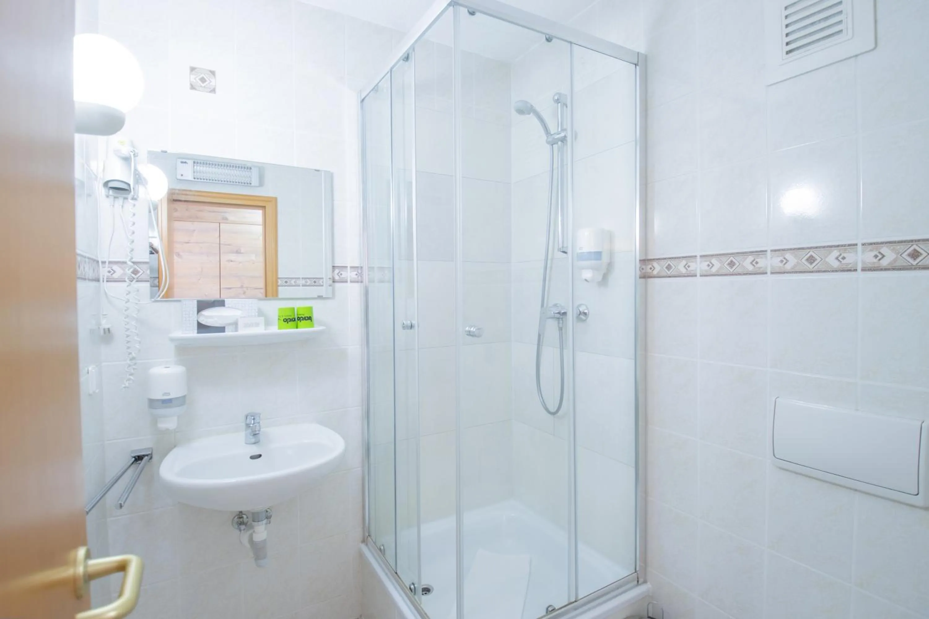 Bathroom in Ferien Hotel Spreewald