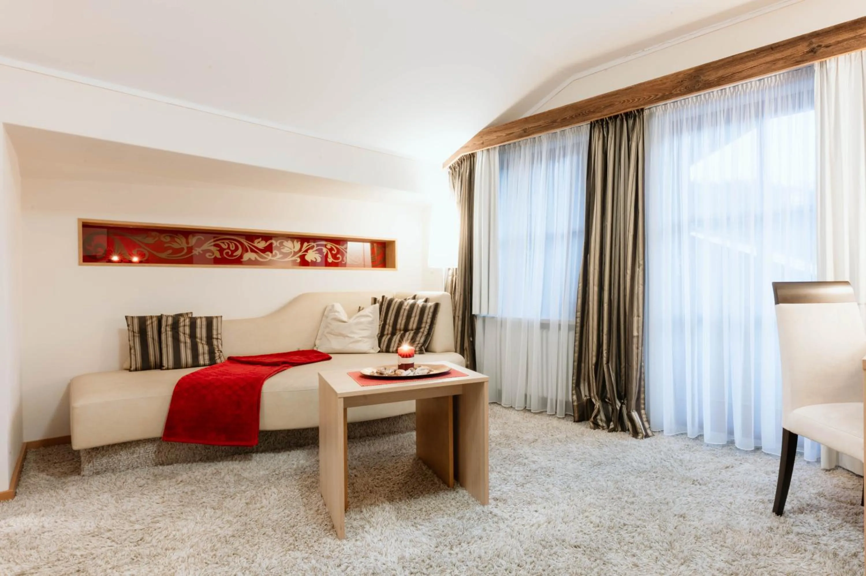 Photo of the whole room, Bed in Hotel Neuhäusl Superior