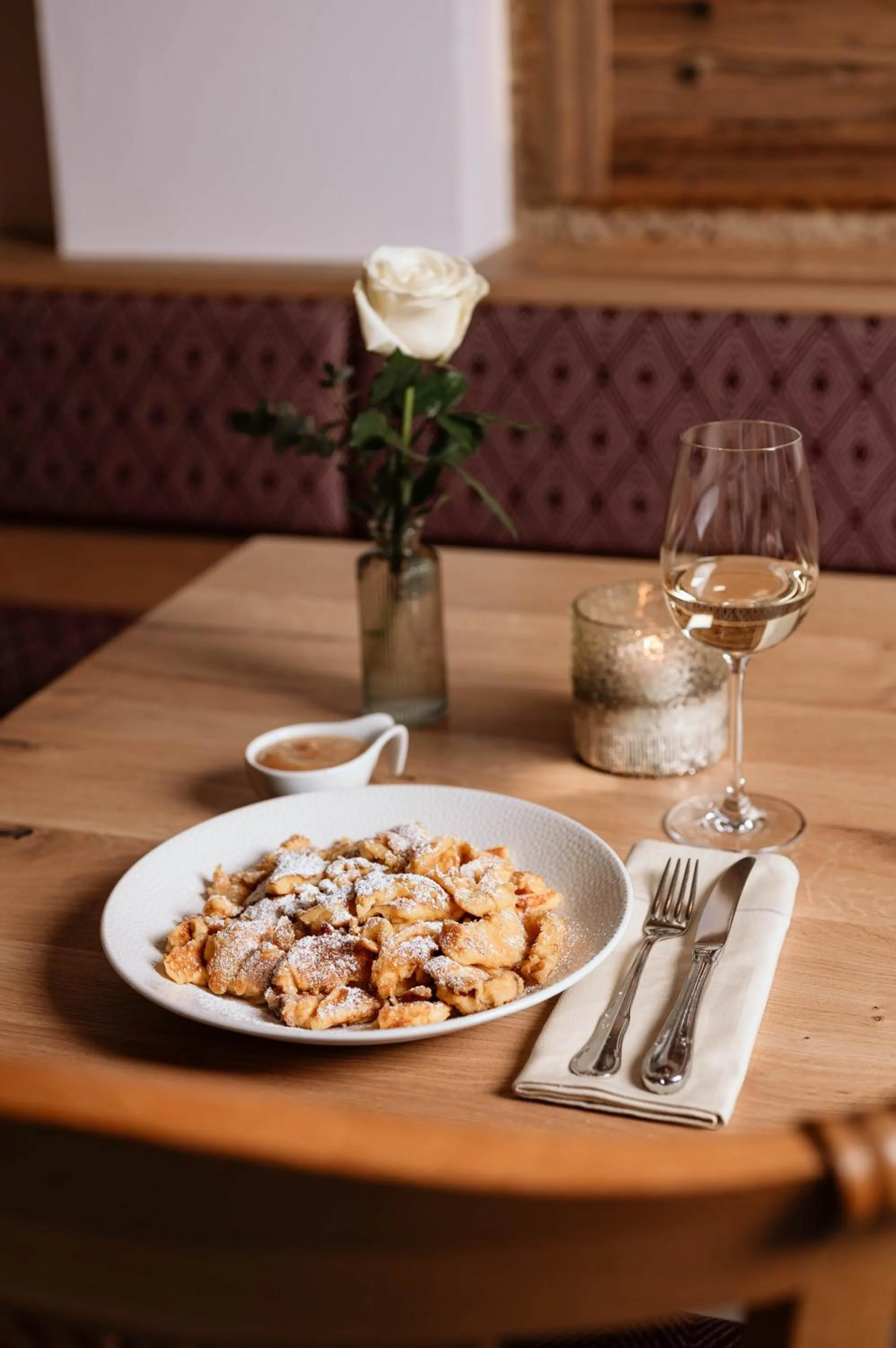 Restaurant/places to eat in Hotel Neuhäusl Superior